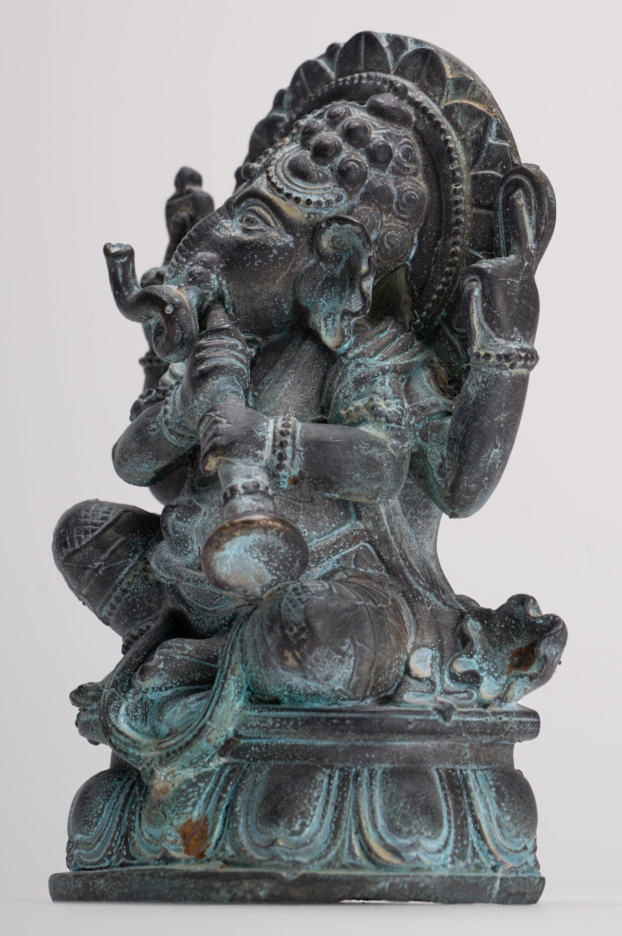 Ganesh - Antique Thai Style Bronze Seated Ganesh Statue  - 15.5cm/6"