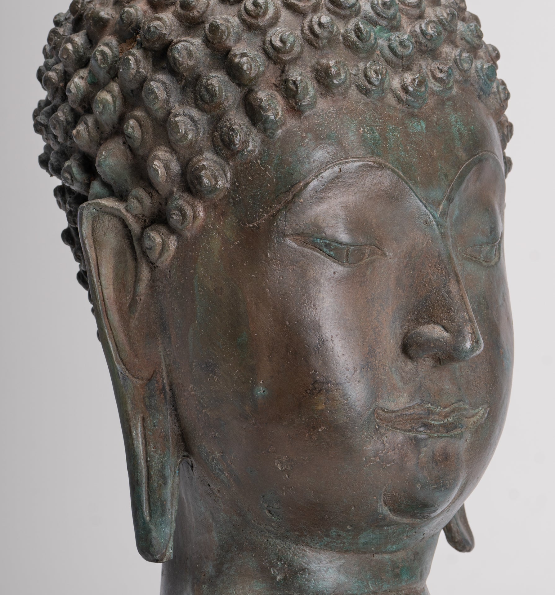Buddha Head - Antique Thai Style Sukhothai Mounted Bronze Buddha Head - 49cm/20"