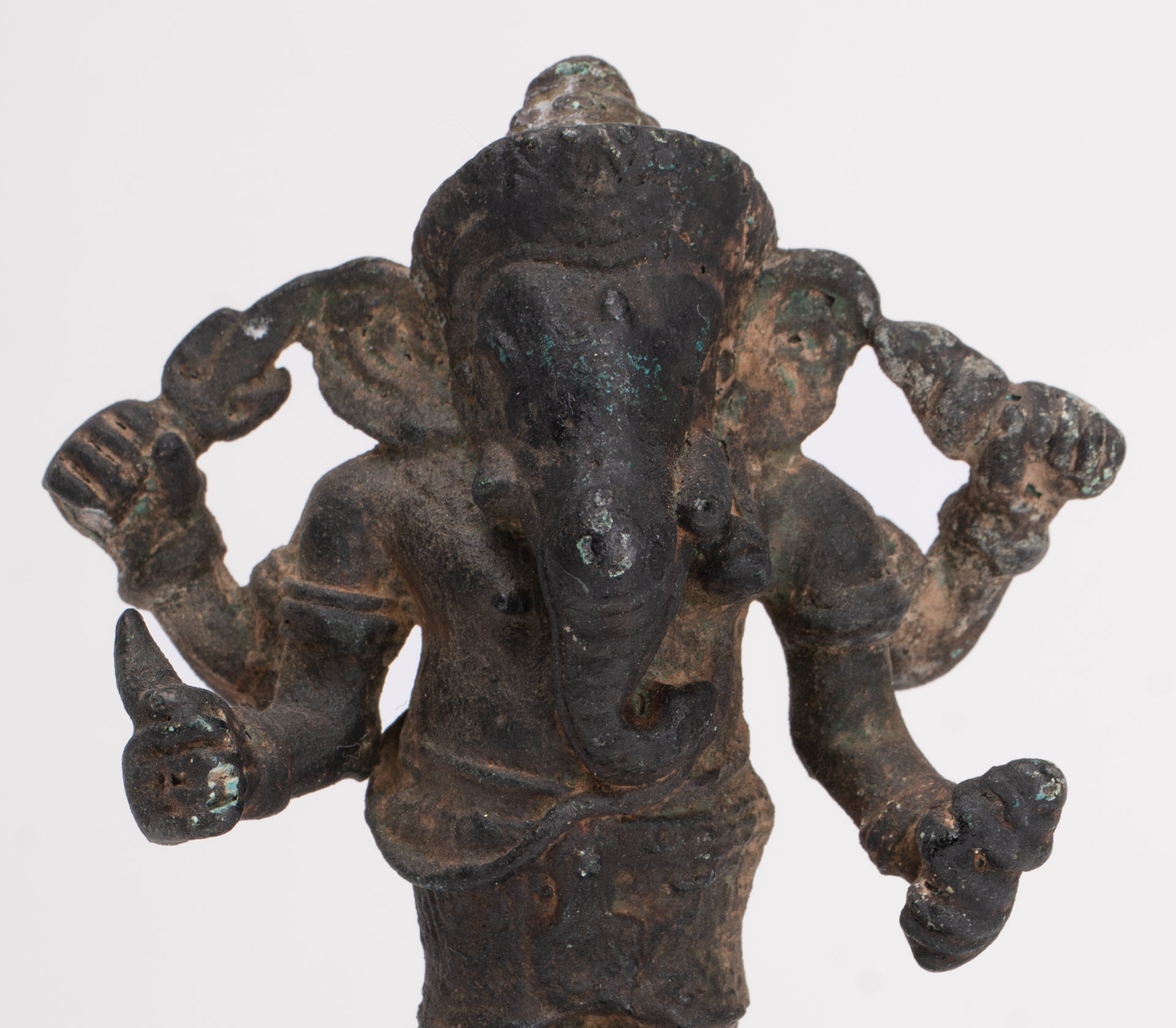 Antike Ganesha-Statue aus Bronze im Khmer-Stil – 11 cm.