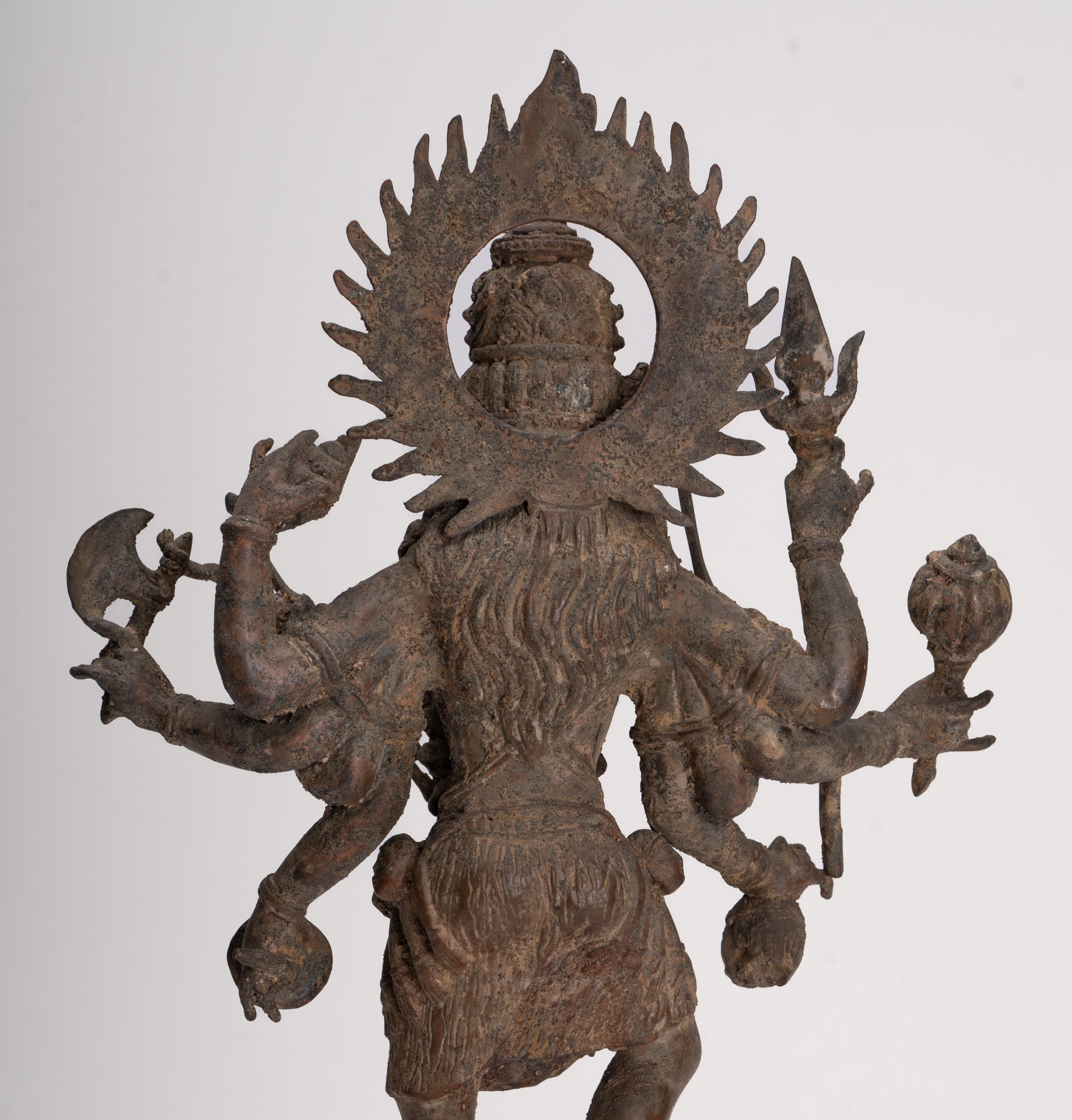 Statue de Kali - Statue de Kali ou Mahakali debout en bronze de style Java antique Majapahit - 43 cm/17"