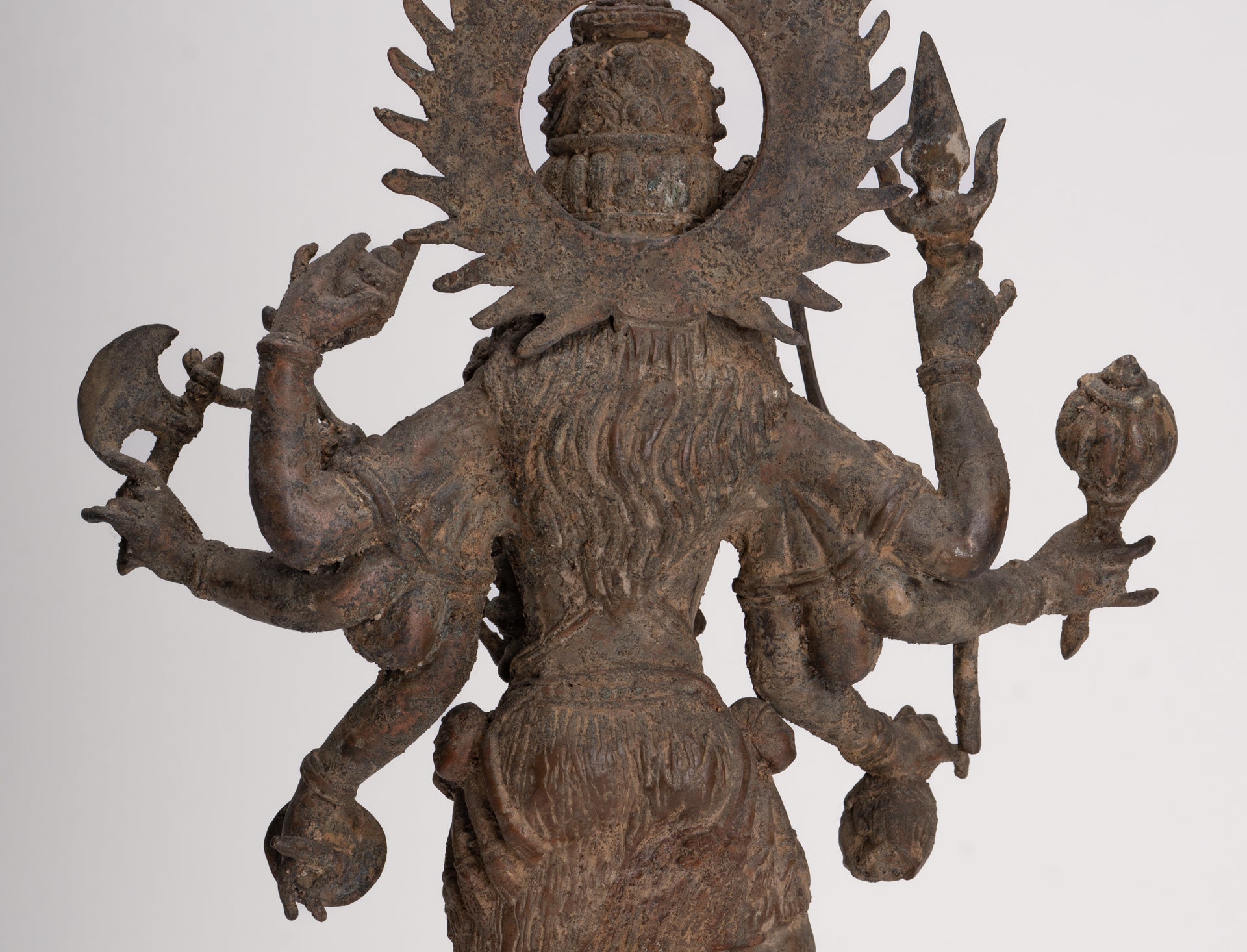 Statue de Kali - Statue de Kali ou Mahakali debout en bronze de style Java antique Majapahit - 43 cm/17"