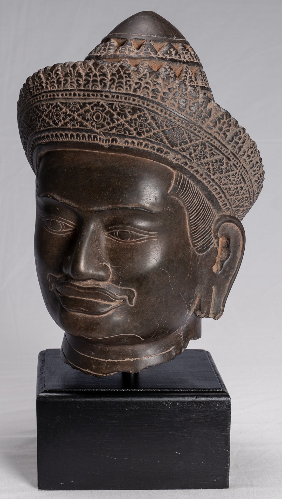 Vishnu Statue - Antique Banteay Srei Style Stone Mounted Khmer Vishnu Head - 44cm / 18"