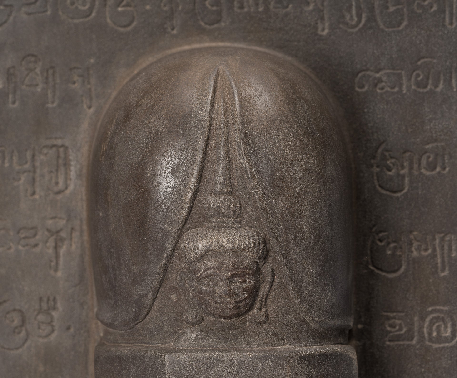 Stein Linga – Antiker Sandstein im Khmer-Stil Shiva Linga / Lingnum & Yoni – 53 cm/21 Zoll