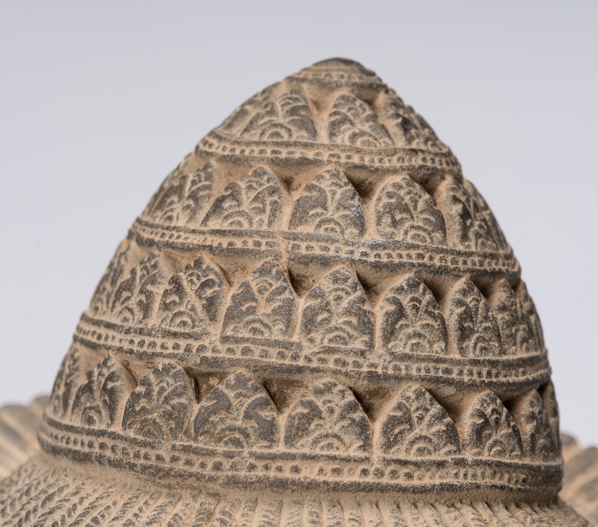 Guardian Statue-Antique Khmer Stone Banteay Srei Style Yaksha Temple Guardian-43cm/17 "