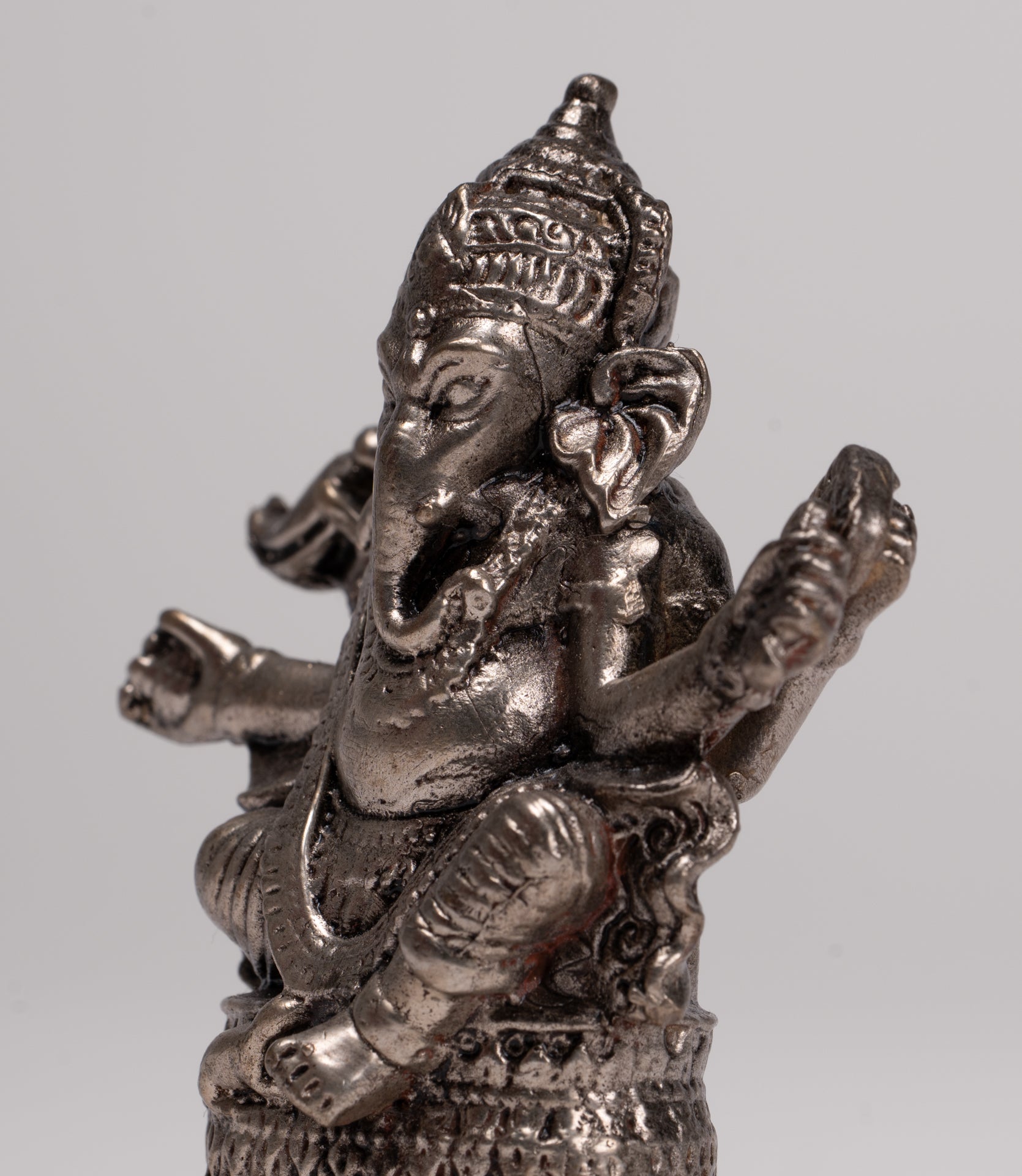 Ganesha Statue - Antique Thai Style Bronze Seated Silver Ganesha Statue - 8cm/3"