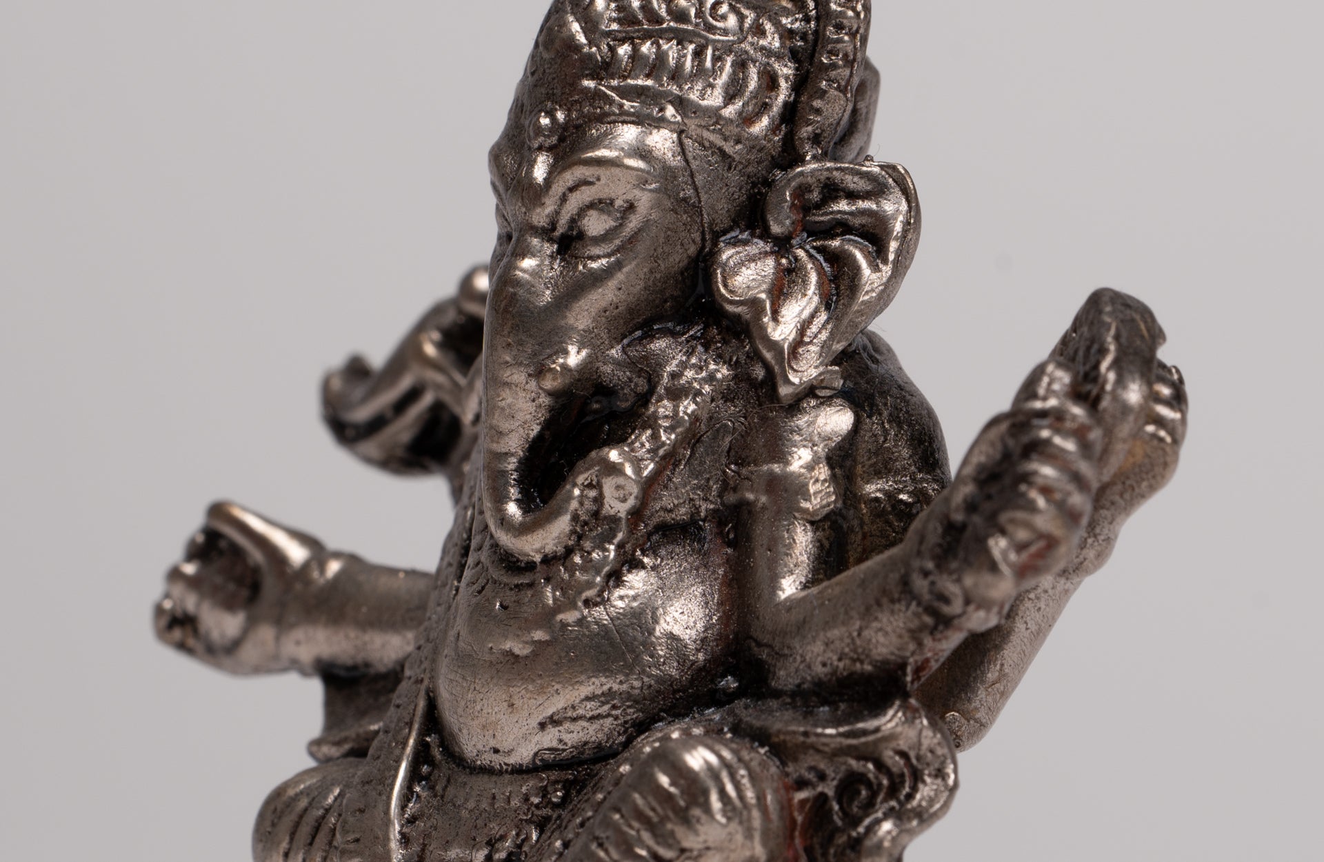 Ganesha Statue - Antique Thai Style Bronze Seated Silver Ganesha Statue - 8cm/3"