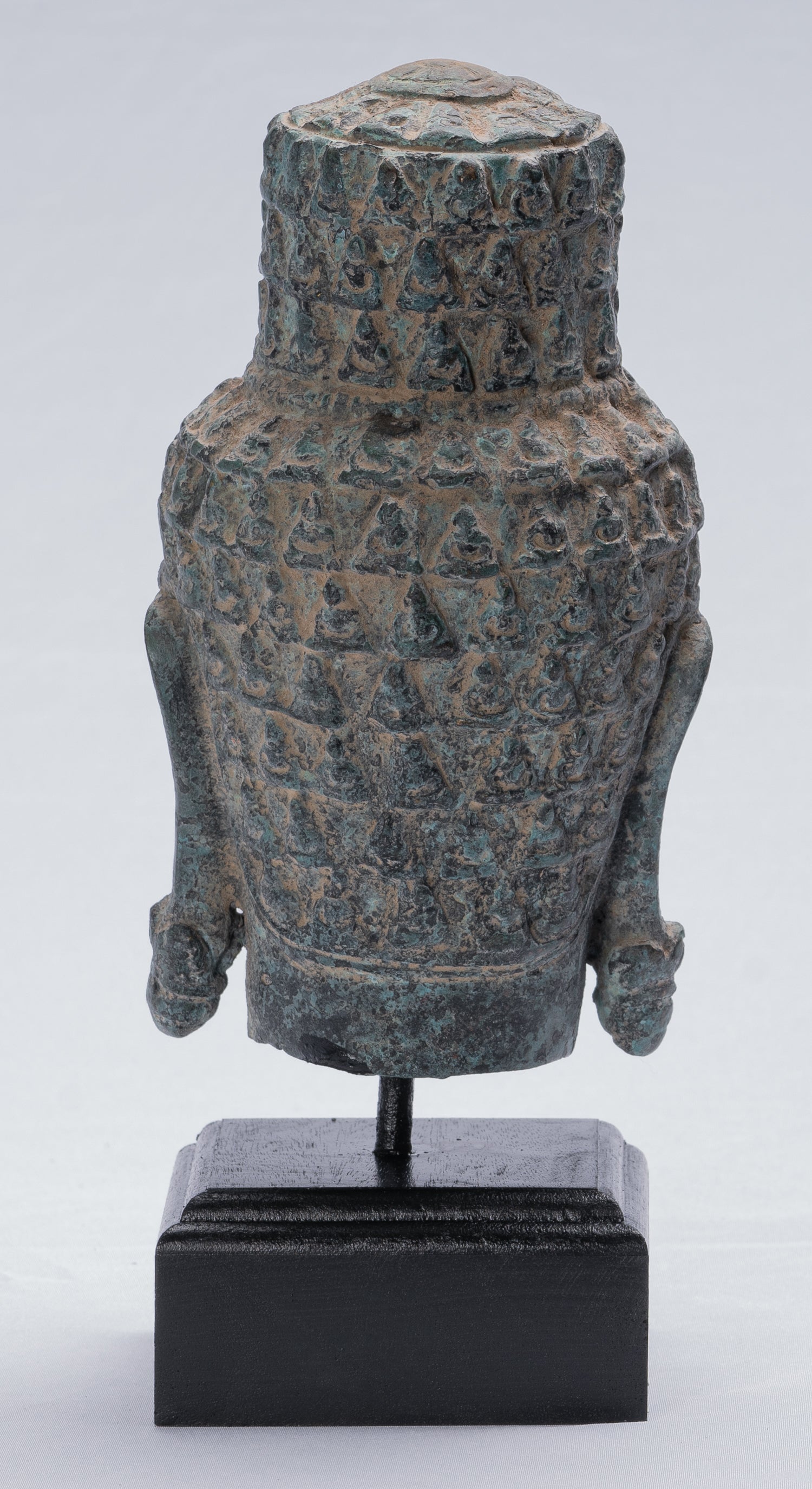 Tête Lokeshvara de style Bayon en bronze antique de style khmer - 24 cm/10"