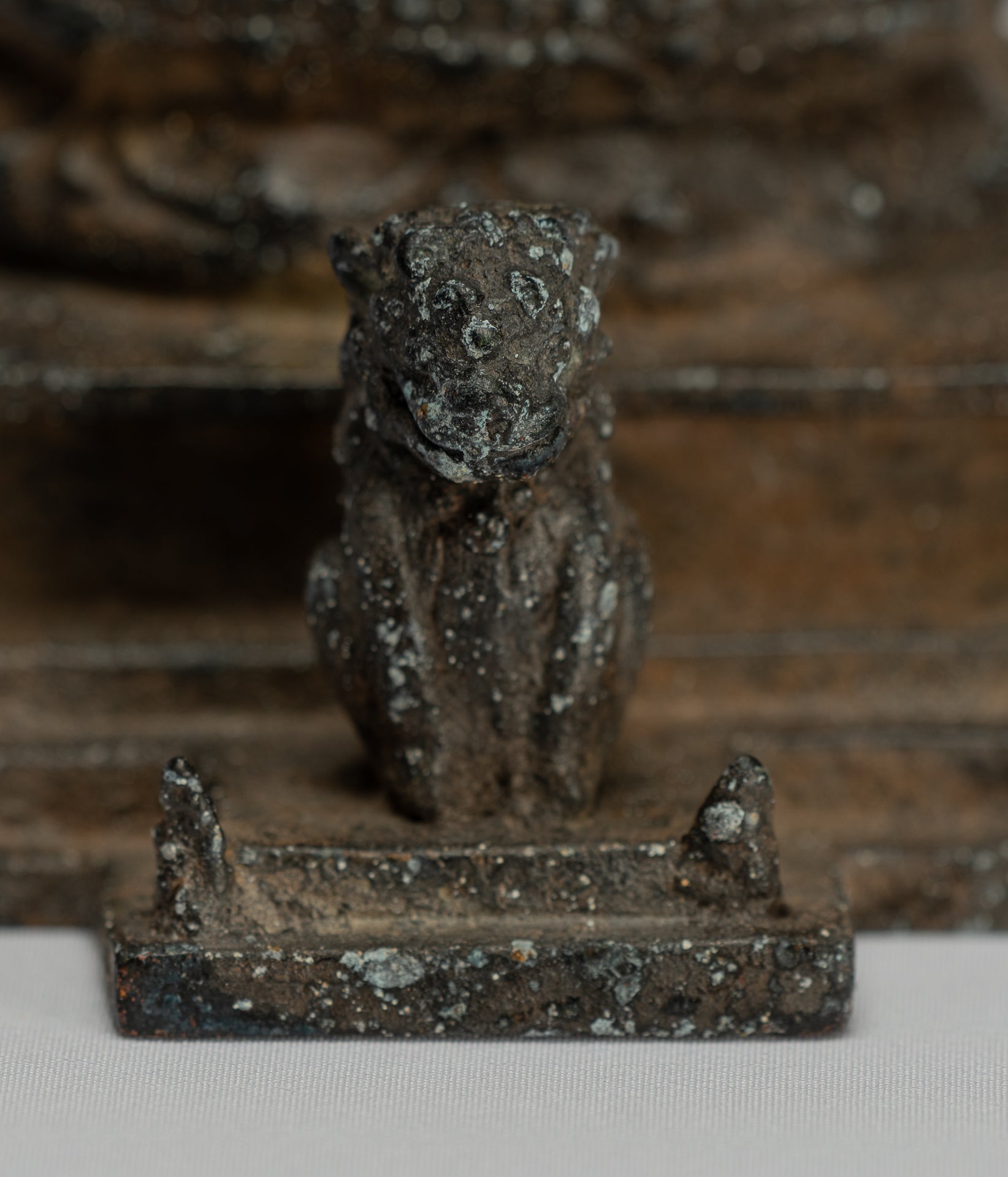 Statua Buddha - Antique in stile indonesiano Bronzo seduto amitabha statua di Buddha - 15 cm/6 "