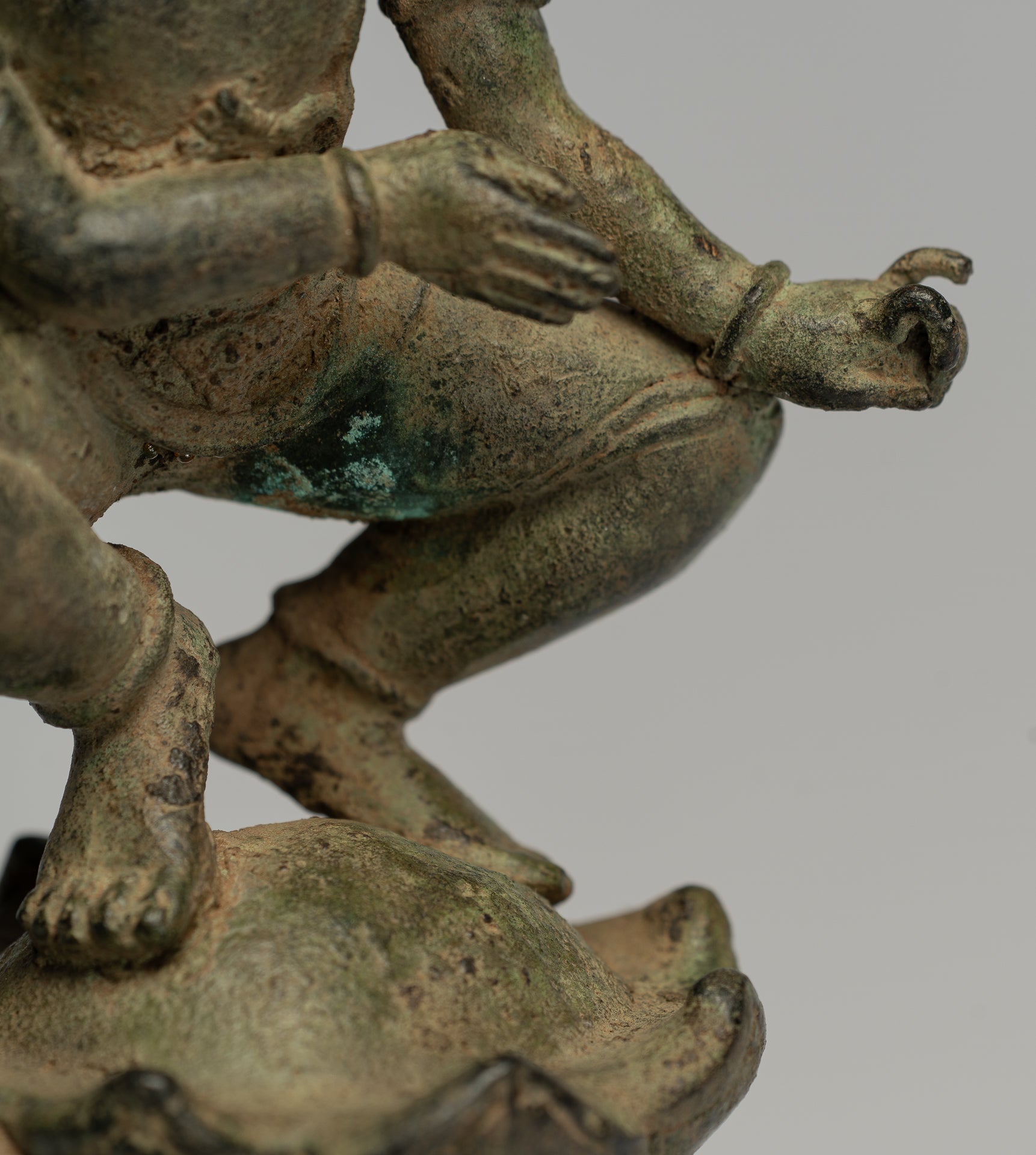 Tara Statue-Antique Java Style Majapahit Seated Bronze Devi Tara Statue-26cm/10 "