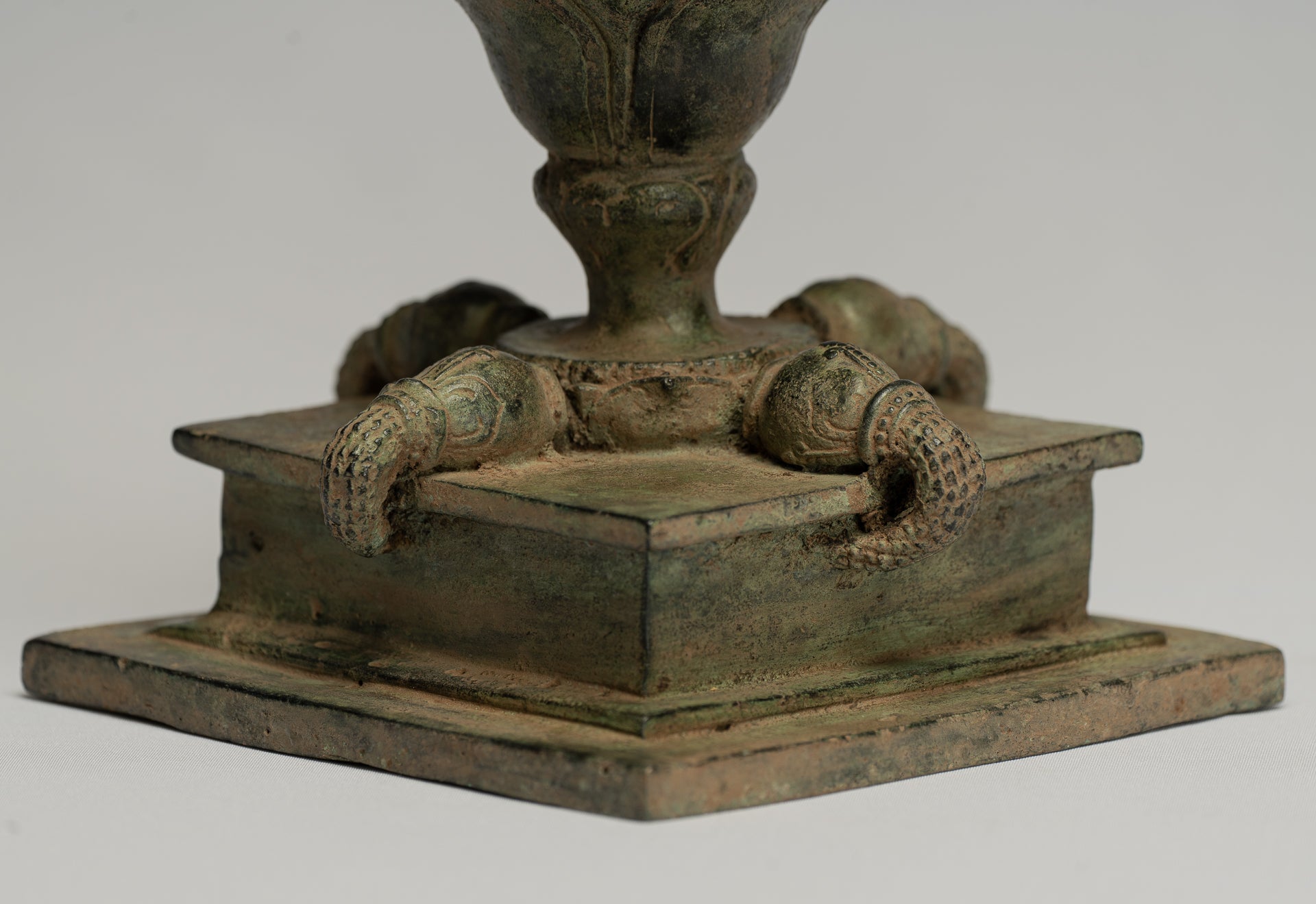 Tara Statue-Antique Java Style Majapahit Seated Bronze Devi Tara Statue-26cm/10 "