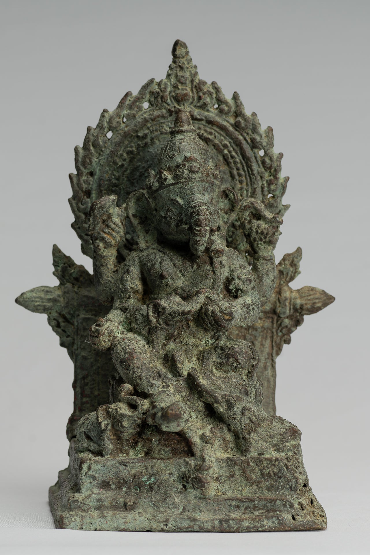 Ganesha Statue-Antike Javanese Style Bronze Seated Indonesian Ganesha Statue-25cm/10 "