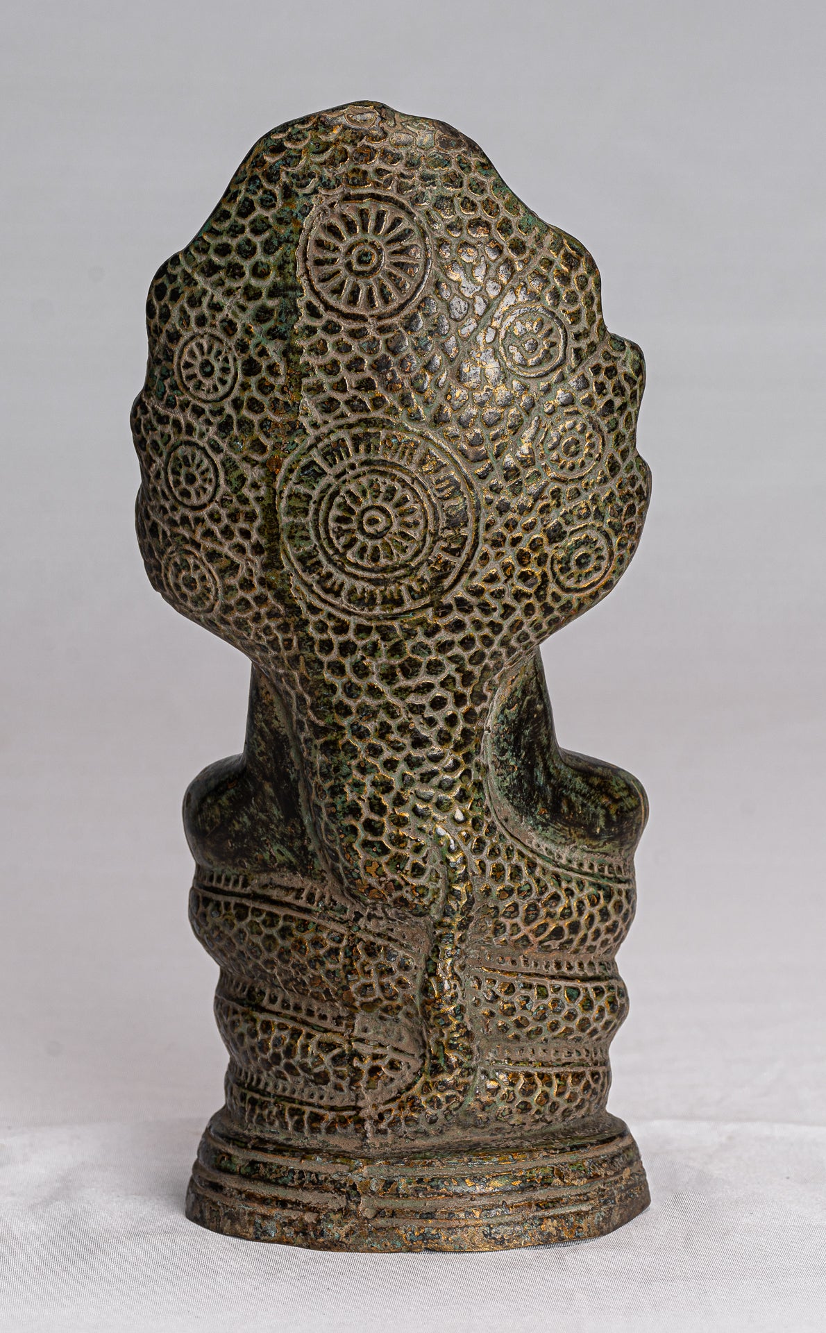 Estatua de Buda - Estilo de bayón antiguo Khmer Meditación Naga Naga Buddha - 21 cm/8 "