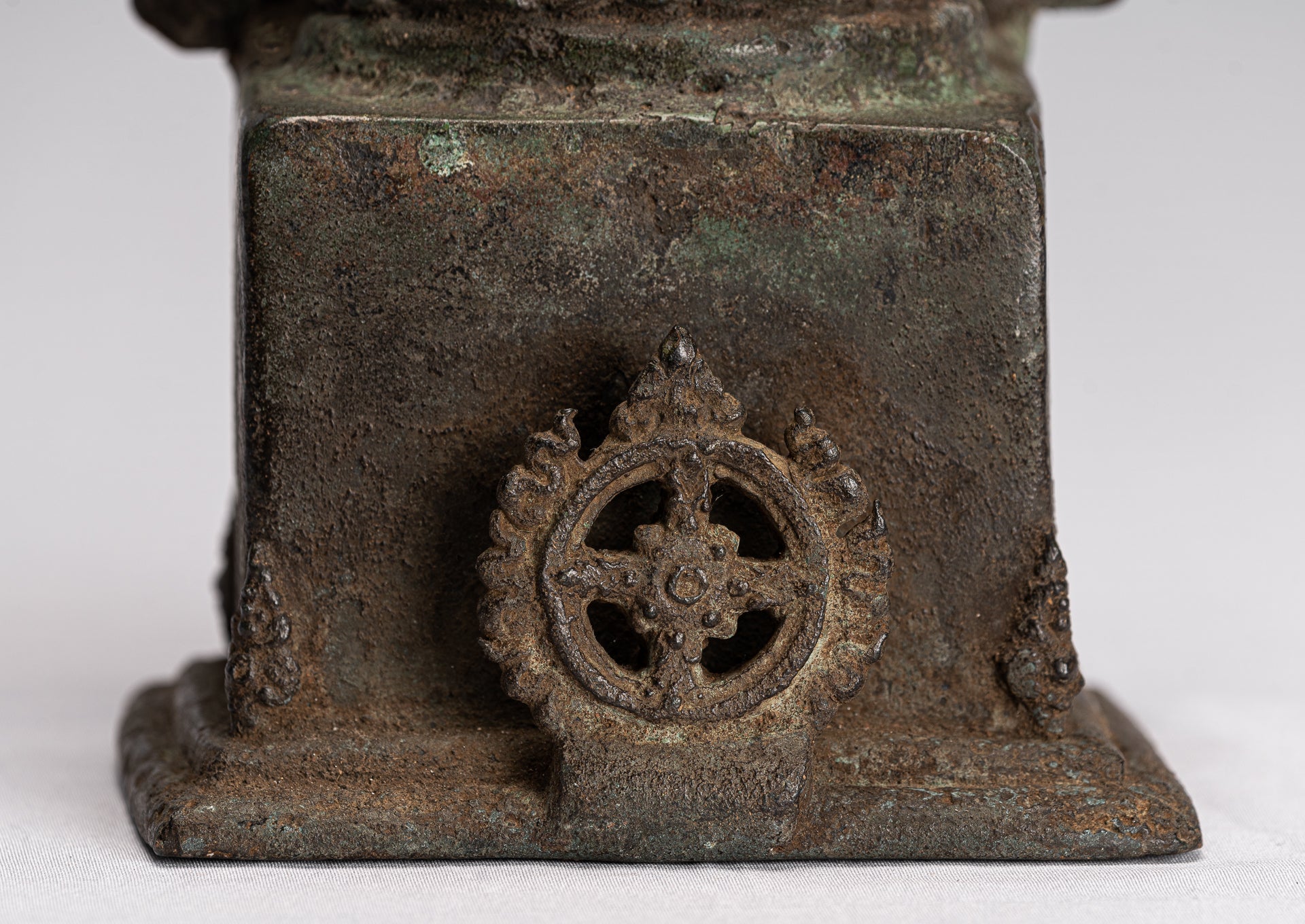 Statue di Buddha - Antique in stile indonesiano seduto bronzo giavanese insegnamento Buddha - 28 cm/11 "