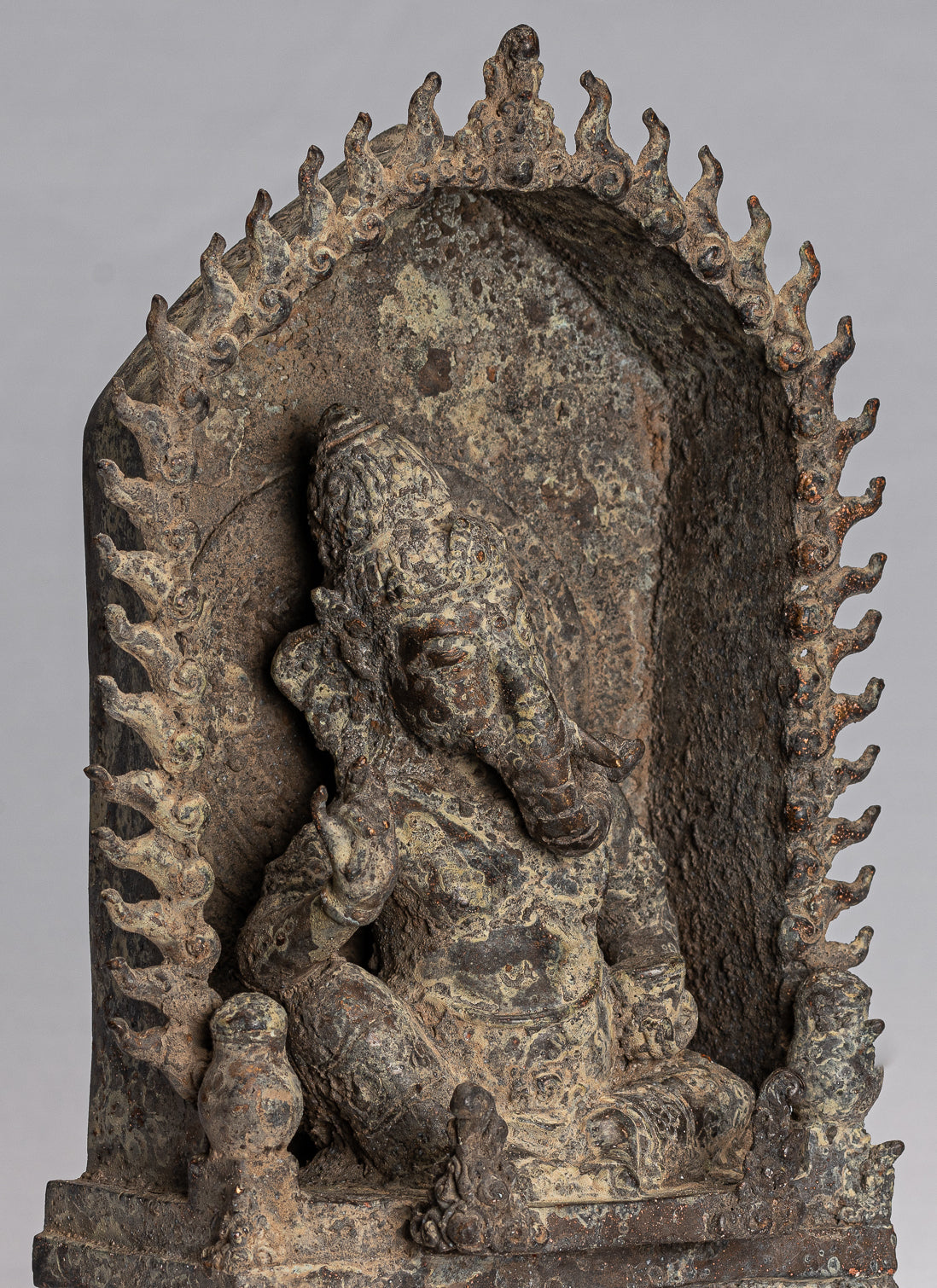 Estatua de Ganesha - Estatua de bronce de estilo javanés antiguo Majapahit Ganesha - 27 cm/11 "