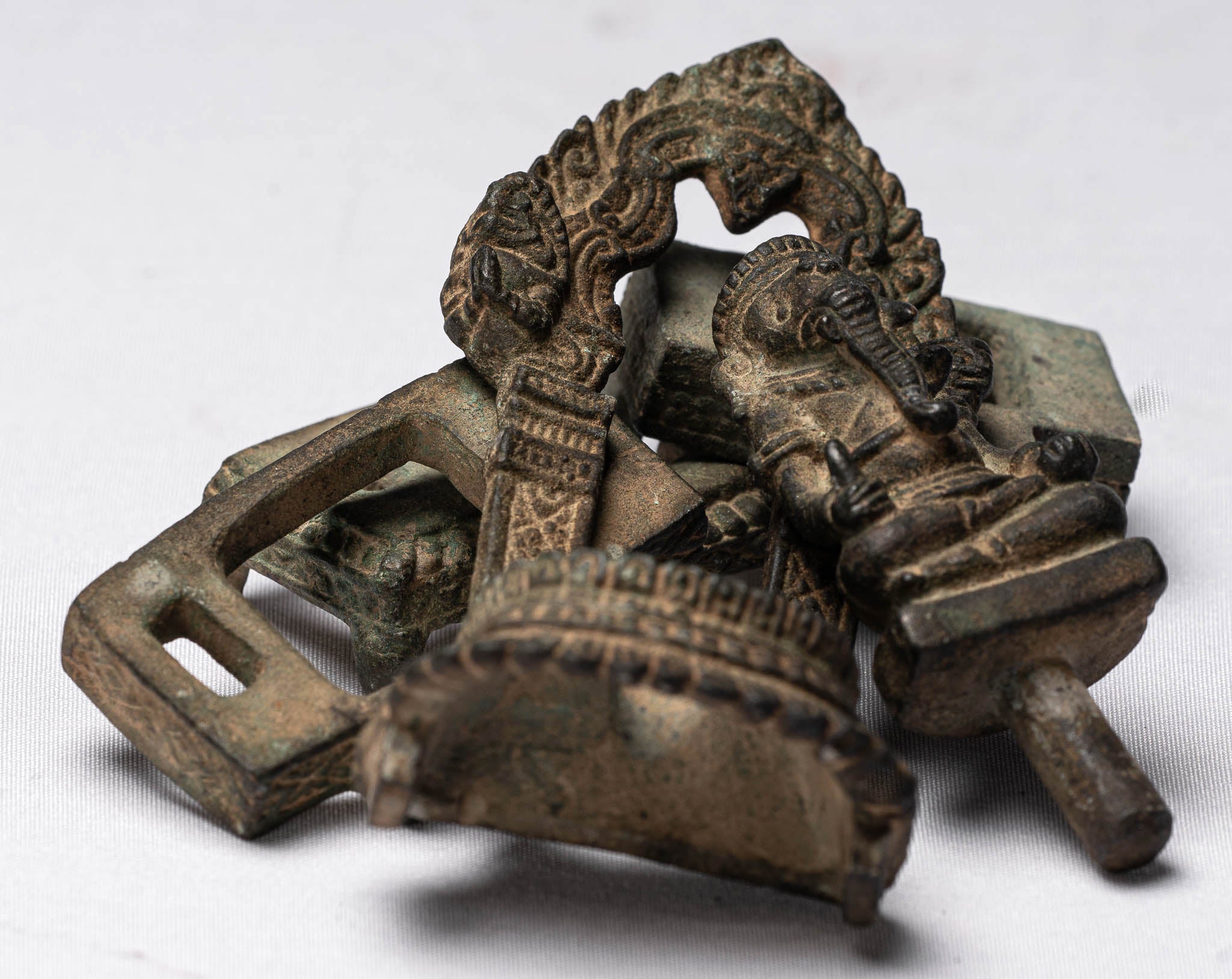 Estatua de Ganesha - Estatua de bronce entronizado de estilo antiguo de bronce entronizado - 11 cm/4 "