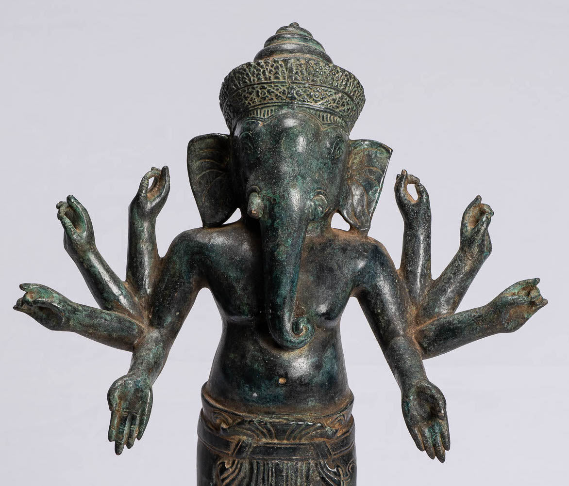 Ganesha-Statue – stehende Bronze-Bajon-Ganesh-Statue im antiken Khmer-Stil – 51 cm.