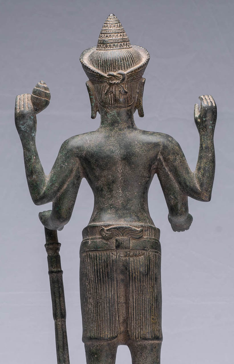 Antike stehende Vishnu-Statue aus Bronze im Khmer-Stil – Beschützer – 57 cm.