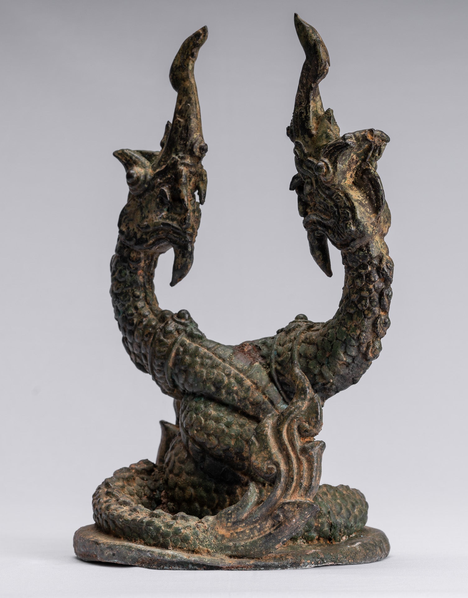 Bronzo di bronzo tailandese antico a due teste protettiva Naga, serpente o statua a serpente - 30 cm/12 "