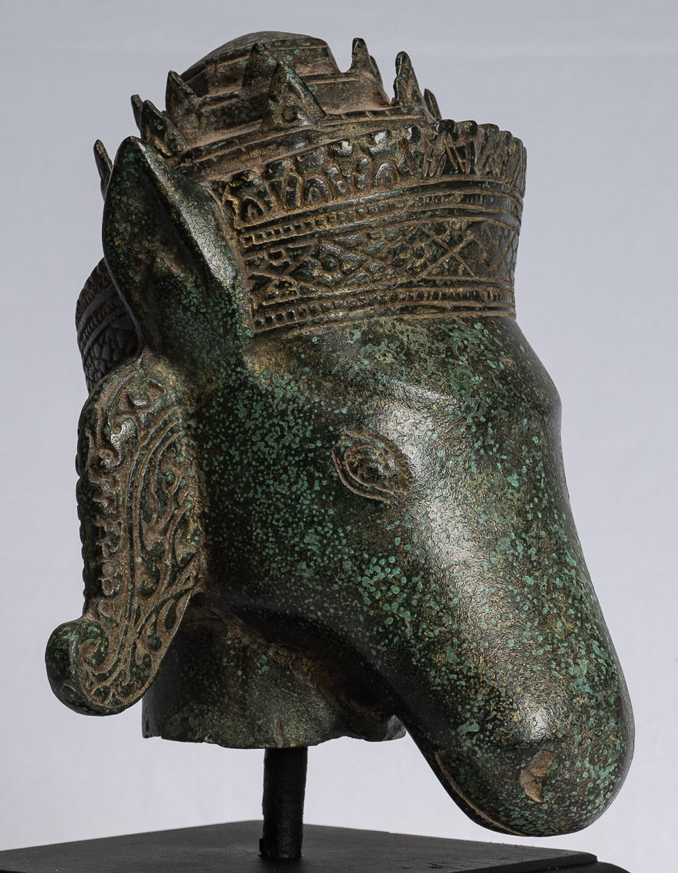 Antikes Bronze-Hayagriva-Kalkin-Pferd von Vishnu im Khmer-Stil – 25 cm.