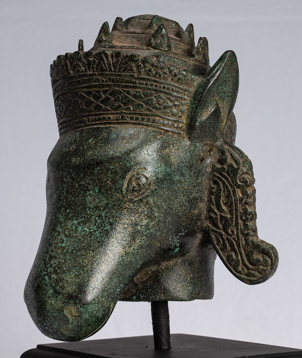 Antikes Bronze-Hayagriva-Kalkin-Pferd von Vishnu im Khmer-Stil – 25 cm.