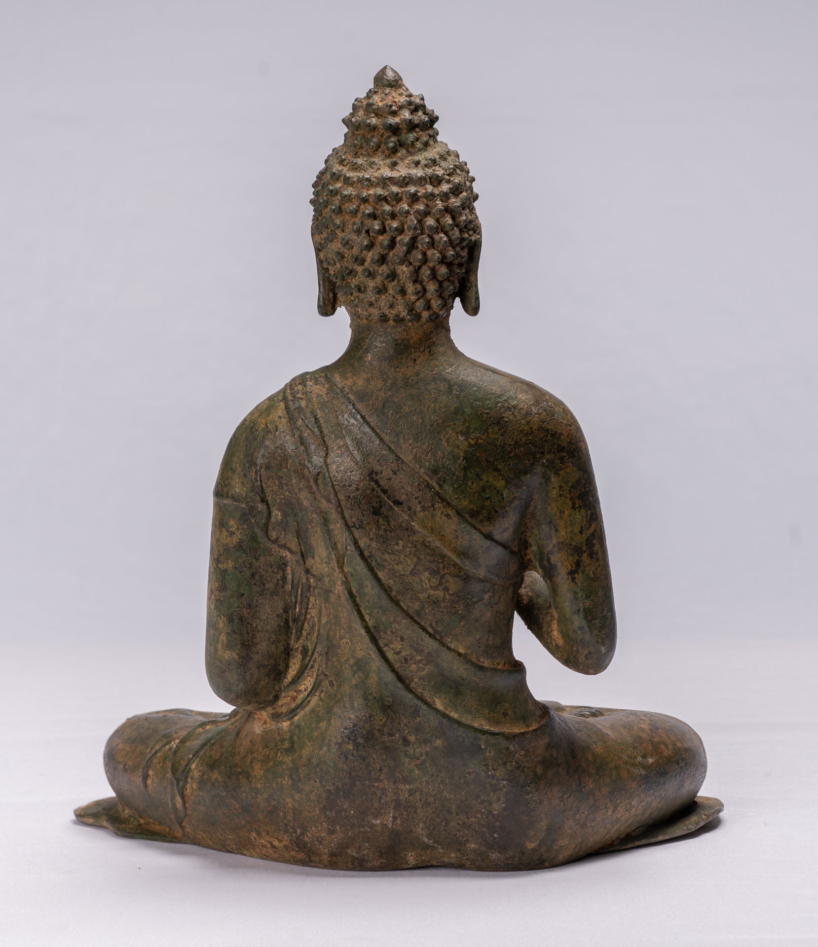 Buddha-Statue – Antiker chinesischer Stil, Bronze, sitzend, gewährende Buddha-Statue – 35 cm/14 Zoll