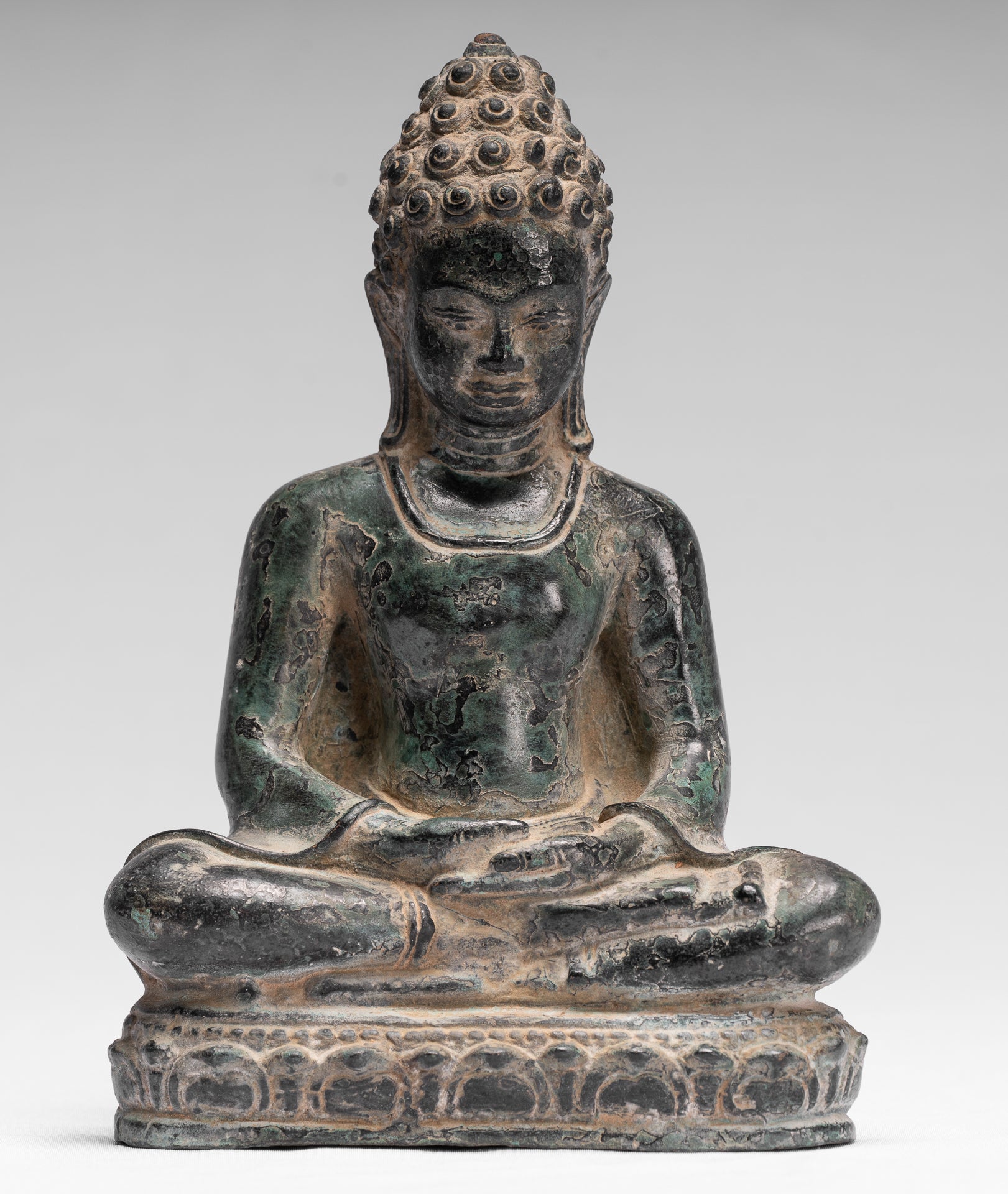 Statue di Buddha - Antique Khmer Style Seduto in bronzo da Phnom Da Meditation Statue Buddha - 20 cm/8 "