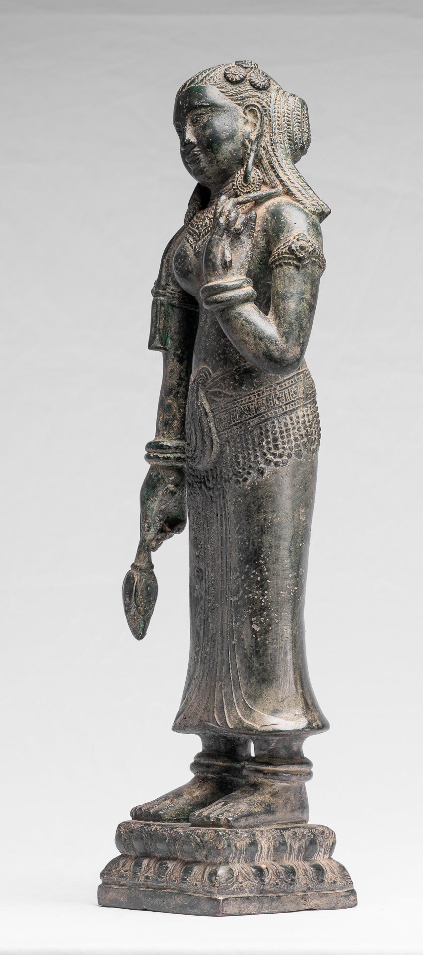 Antique Khmer in stile Bronzo Banteay Srei Standing Apsara o Angel - 53cm/21 "