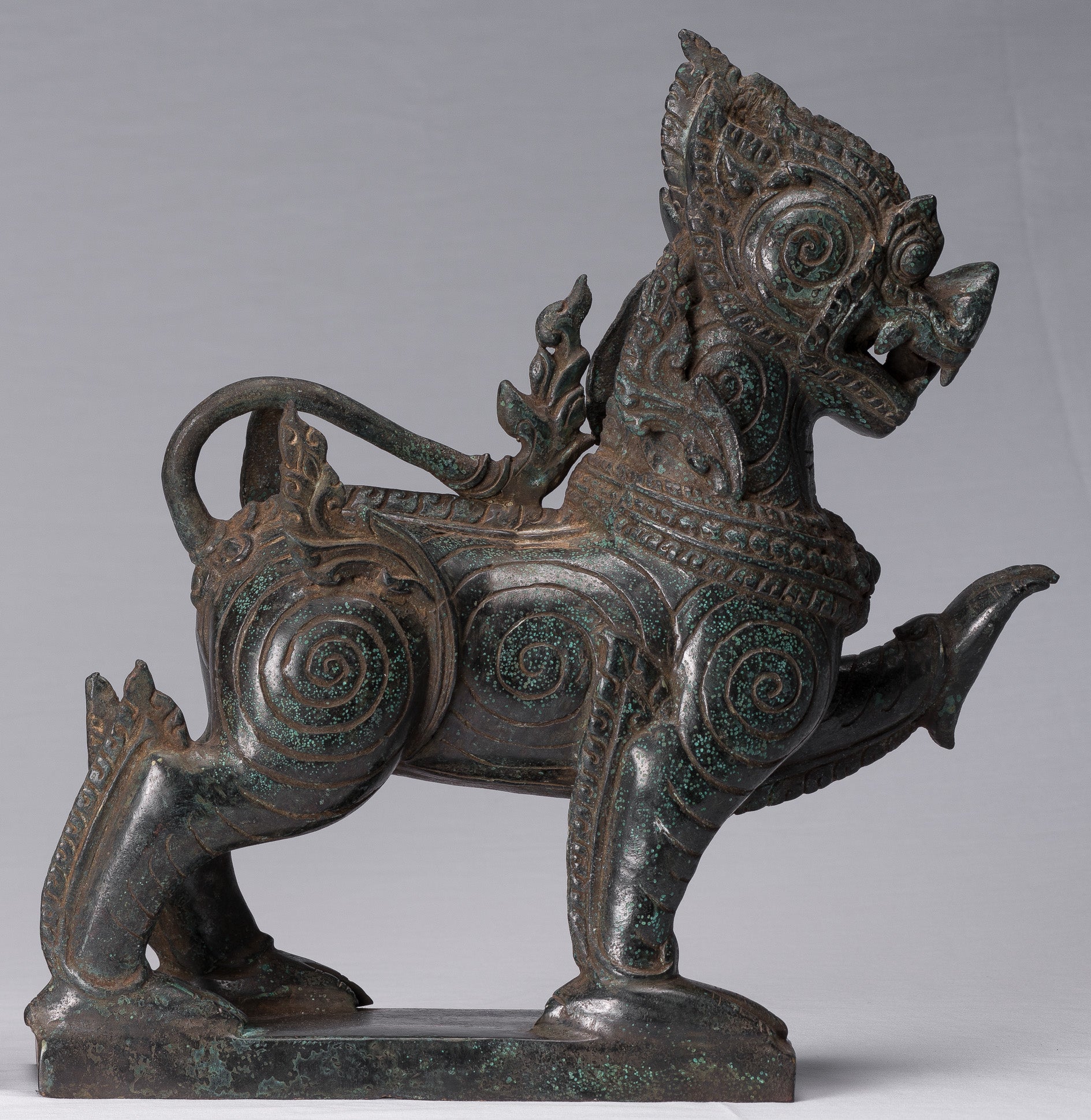 Bronzo di bronzo bronico antico Bronzo in piedi Chinthe Guardian Temple Lions - 37 cm/15 "