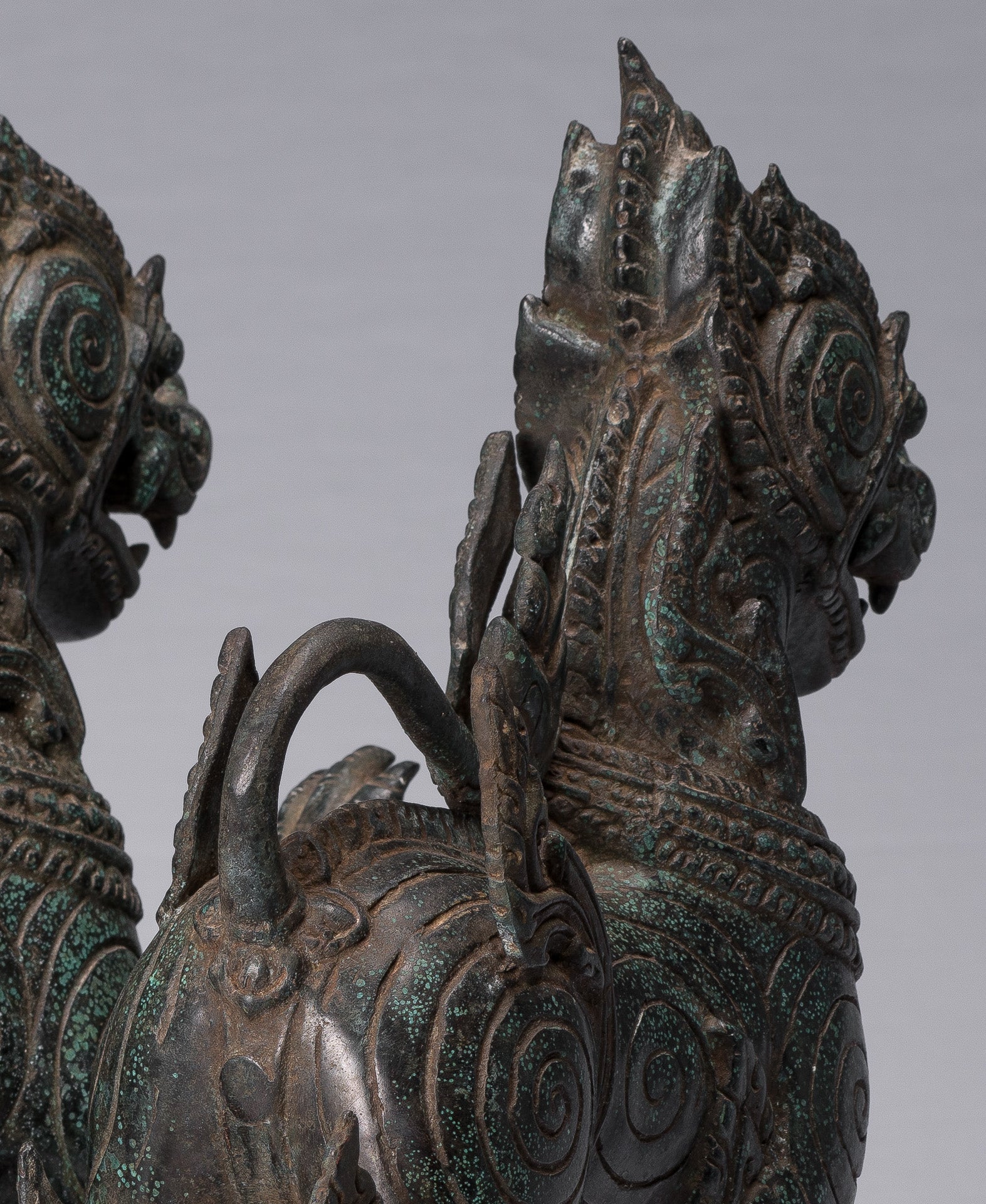 Bronzo di bronzo bronico antico Bronzo in piedi Chinthe Guardian Temple Lions - 37 cm/15 "