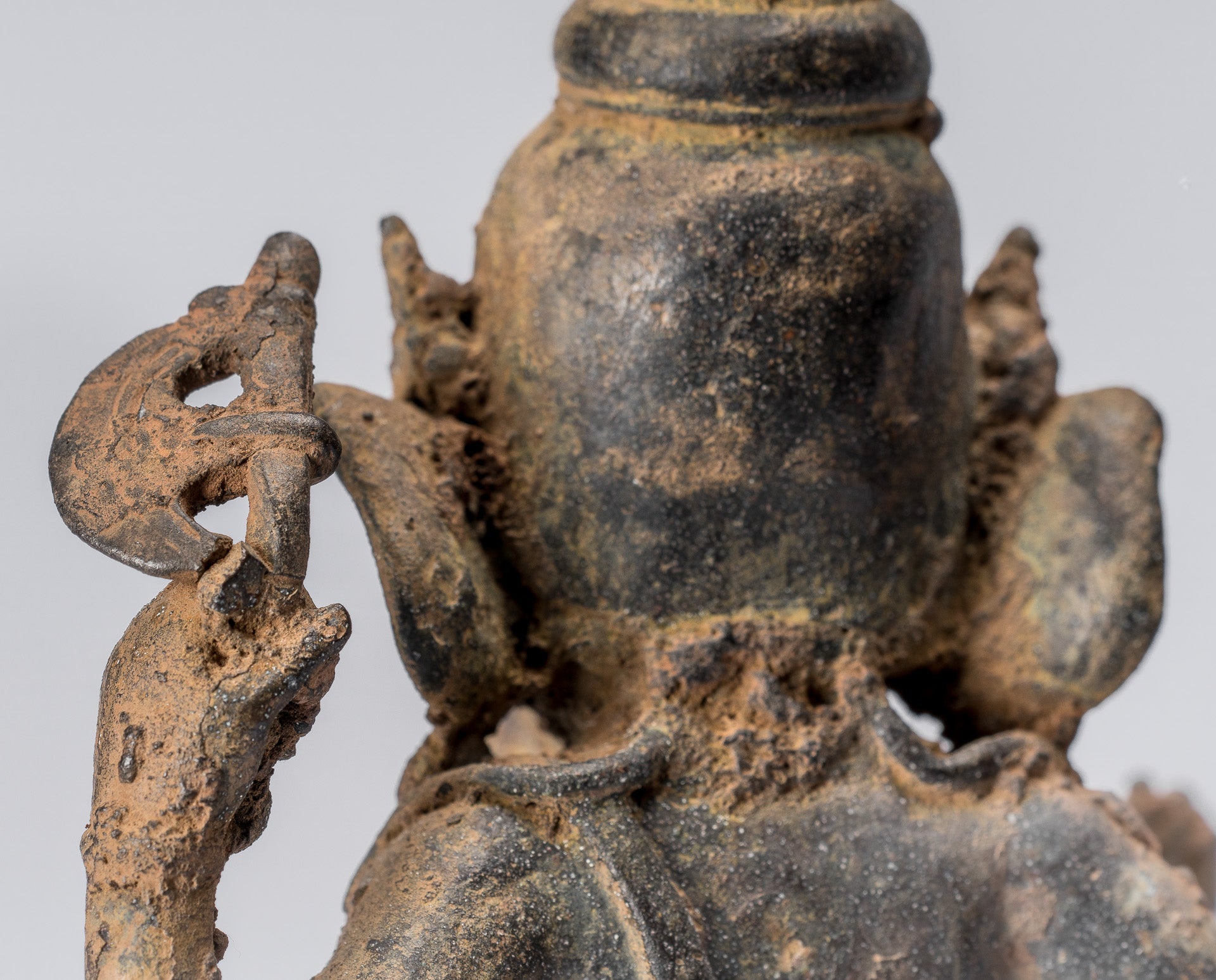 Statue de Ganesha – Statue de Ganesha indonésienne assise en bronze de style javanais antique – 25 cm/10"