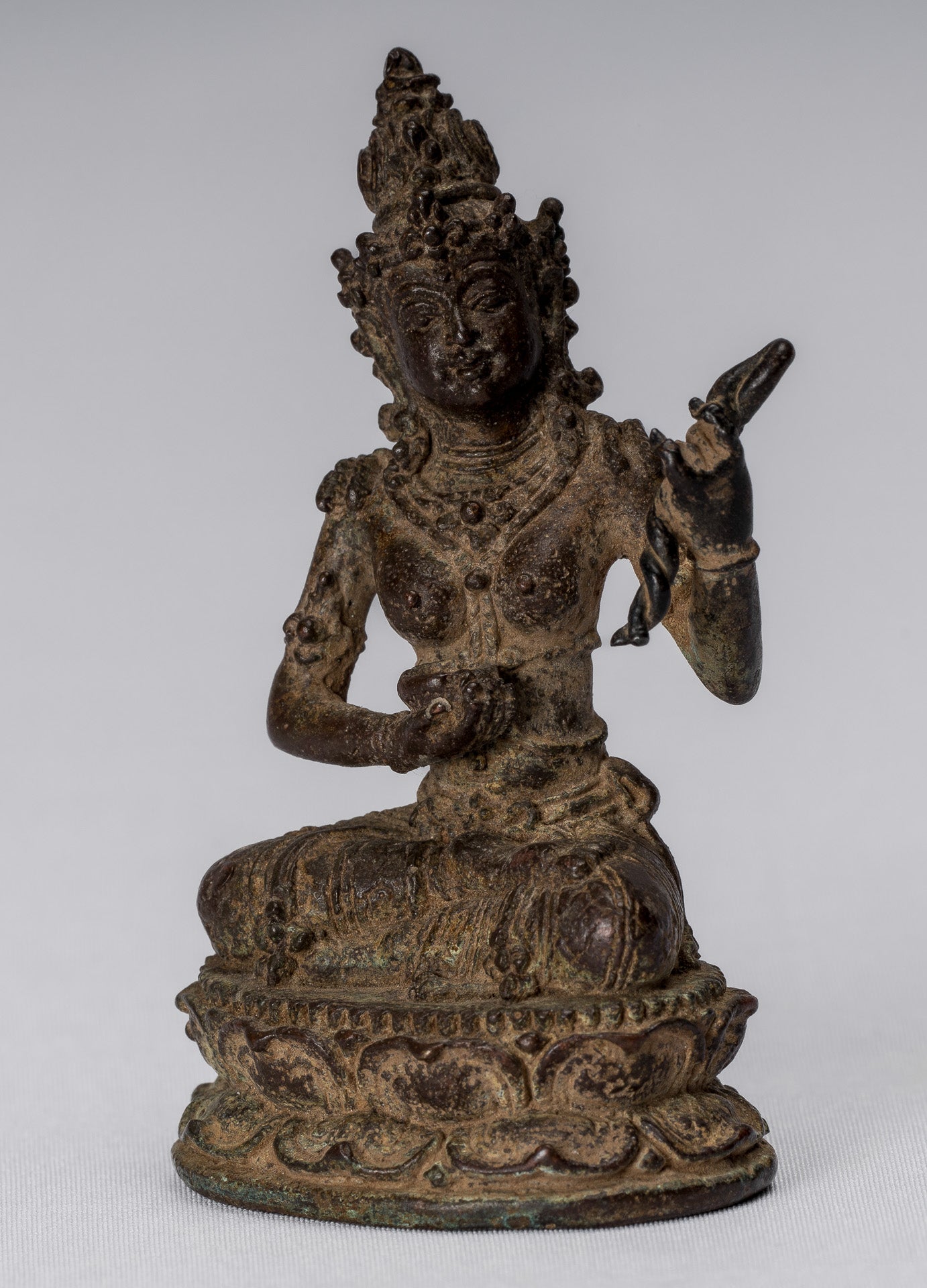 Tara-Statue – antike indonesische Bronze-Devi-Tara-Statue im Java-Stil – 8 cm.