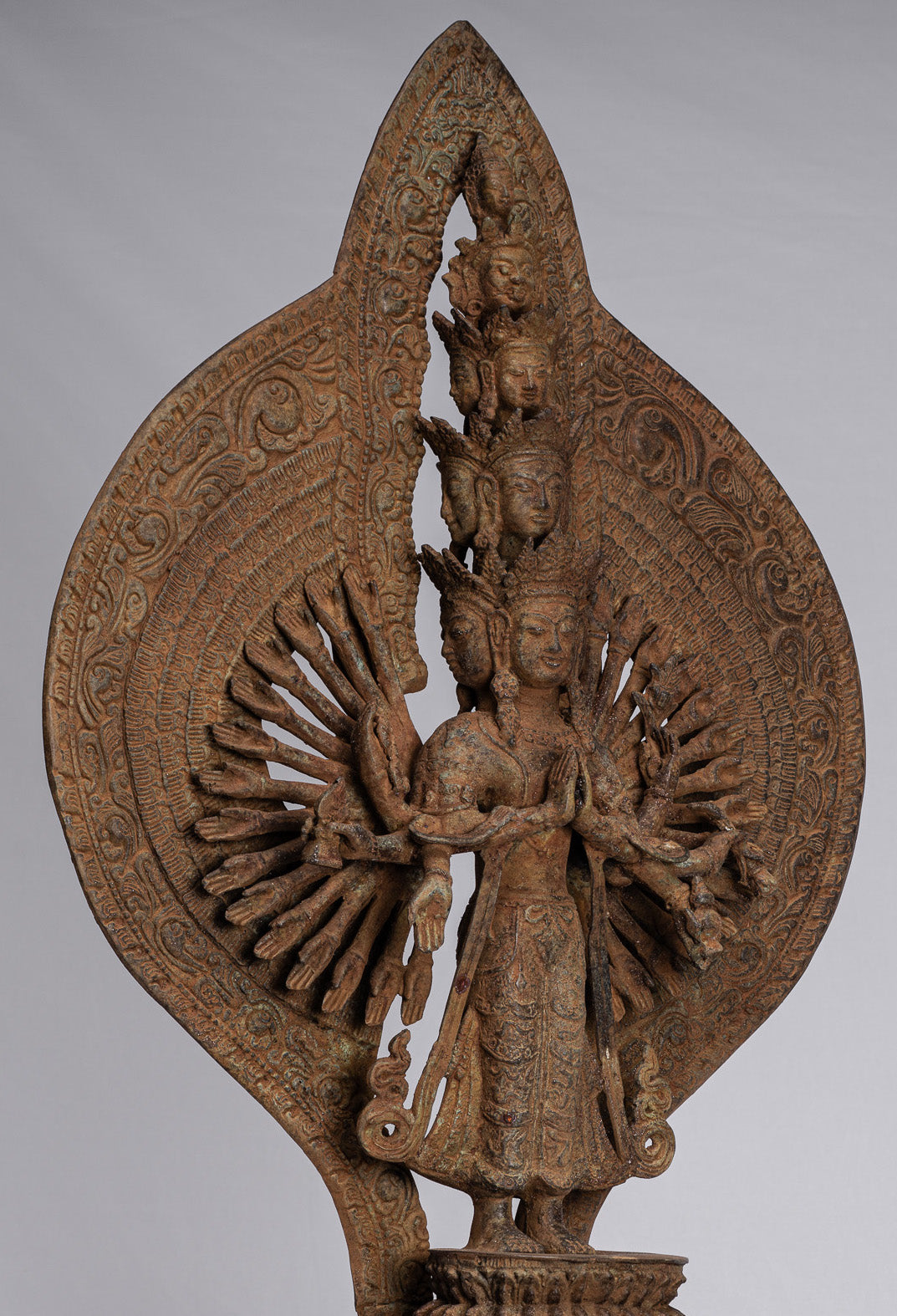 Statue Bodhisattva - Antique stile indonesiano Javanese 1000 ARM AVALOKETISHVARA BODHISATTVA STATUE - 61 cm/24 "