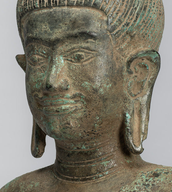 Statue antique de torse de Vishnu en bronze de style khmer - Protecteur et conservateur -27 cm/11"