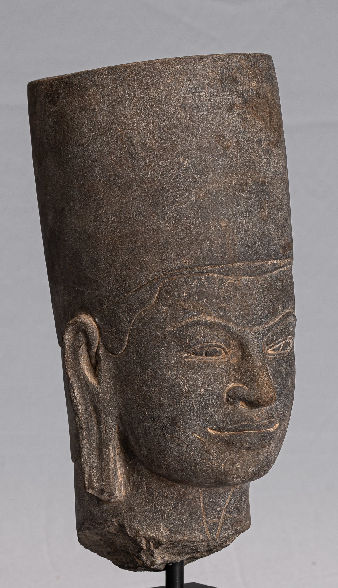 Statue Vishnu - Antique Phnom Da Style Stone Monted Vishnu Head - 37cm/15 "