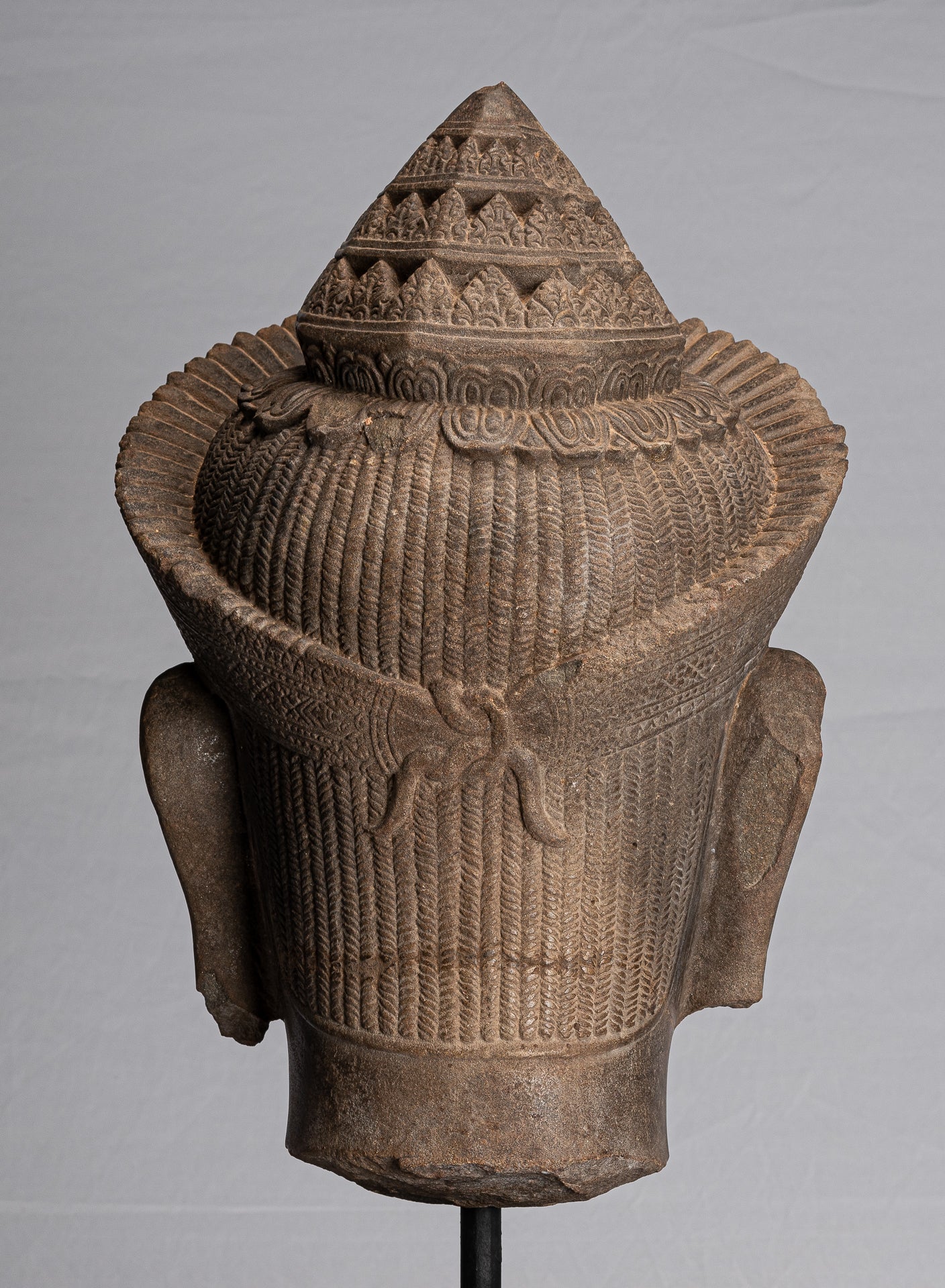 Vishnu Statue - Antique Banteay Srei Style Stone Mounted Khmer Vishnu Head - 57cm / 23"