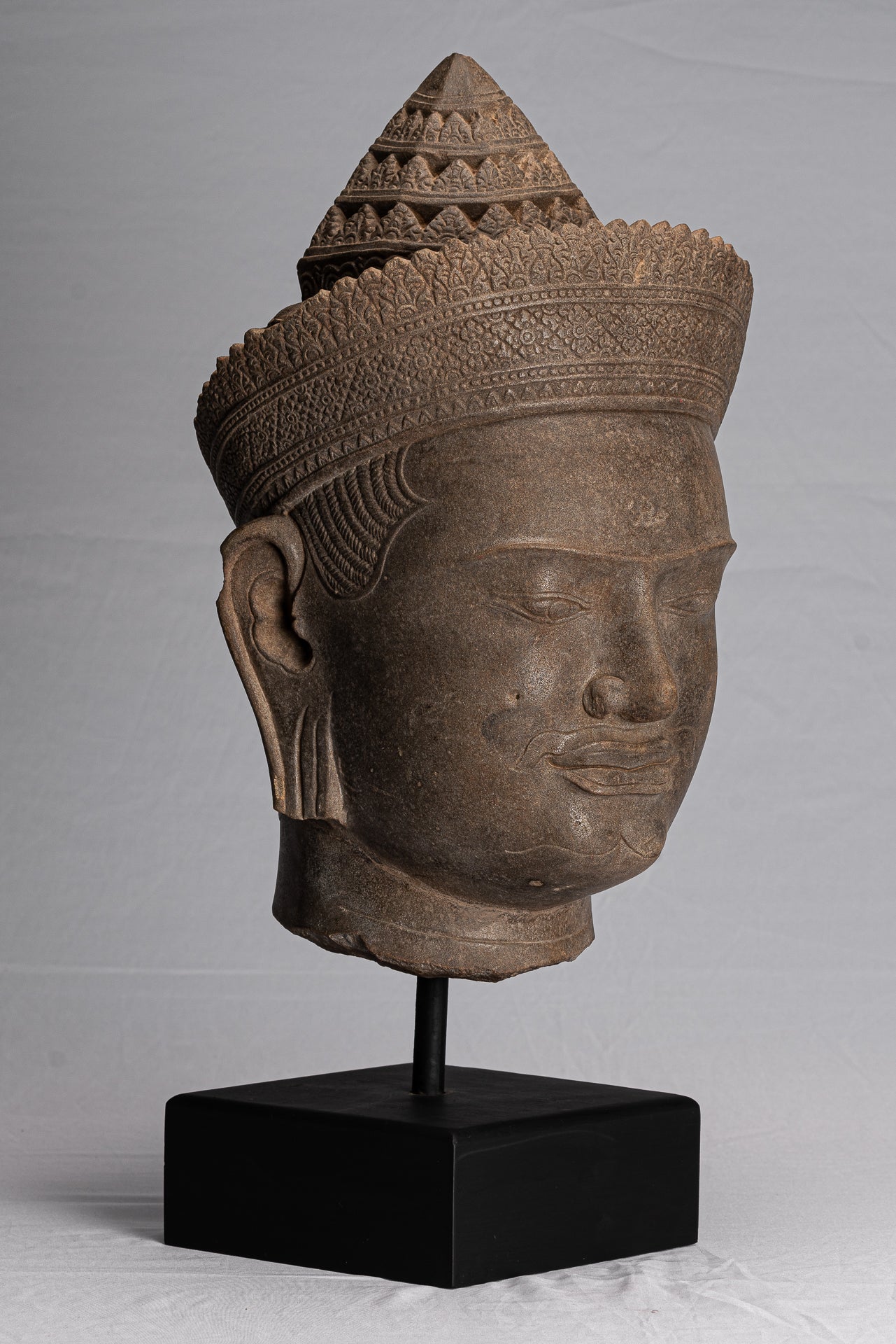 Vishnu Statue - Antique Banteay Srei Style Stone Mounted Khmer Vishnu Head - 57cm / 23"