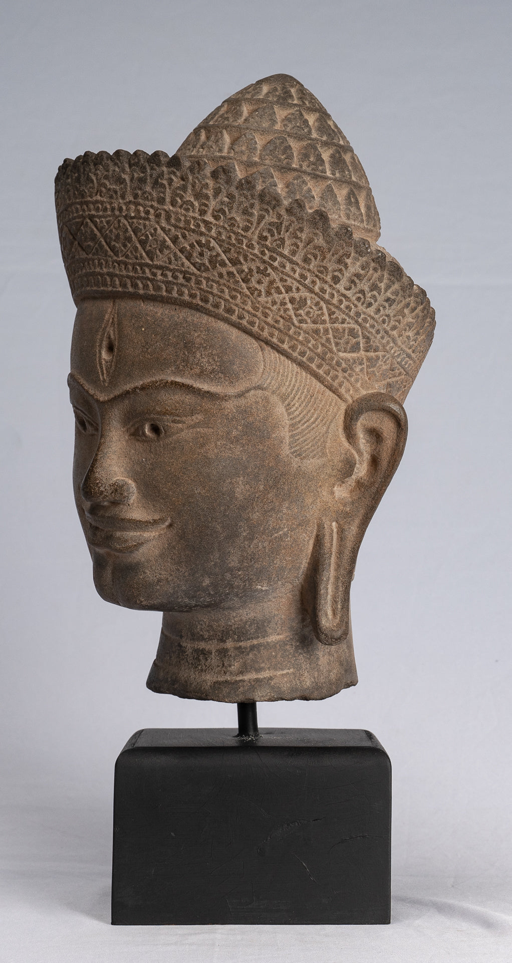 Statue de Bouddha - ancienne tête de Bouddha khmer en pierre de style Angkor Wat - 39cm / 16 "