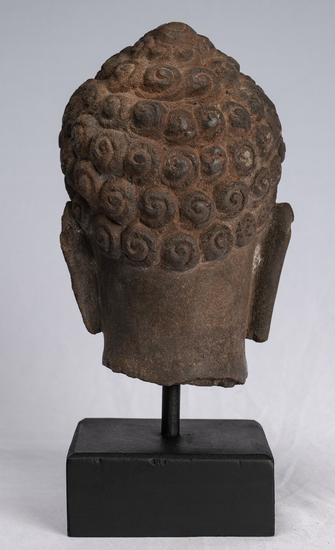 Buddha-Statue – antike thailändische Stein-Buddha-Kopf-Statue im Dvaravati-Stil – 22 cm.