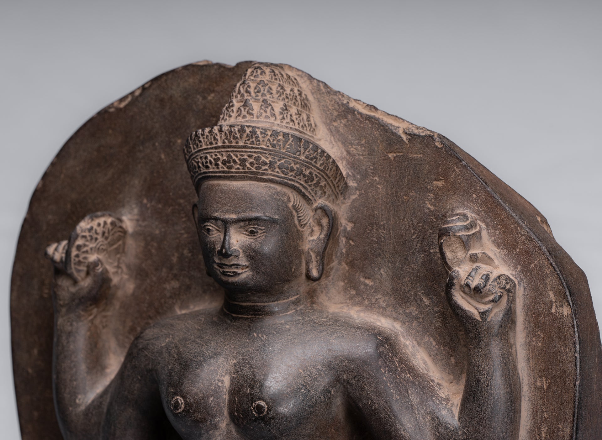 Estatua de Durga Durga Koh Ker Stone Durga de Koh Ker Stone - 51cm/20 "