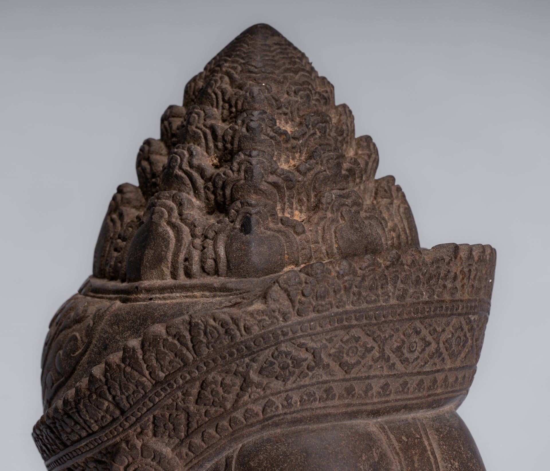 Estatua de Guardian - Antigua Khmer Stone Angkor Wat Style Yaksha Temple Guardian - 37 cm / 15 "