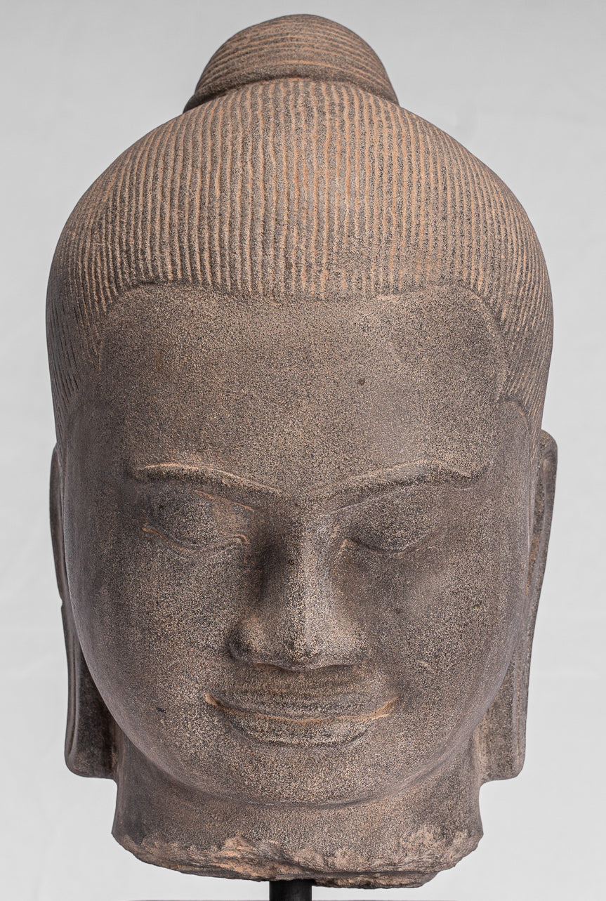 Statua di Jayavarman - Stone montato in stile Khmer Antique Jayavarman VII Statua della testa - 40 cm/16 "