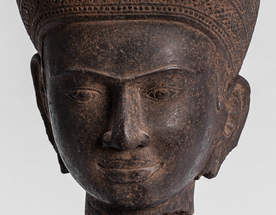 Statua Buddha - Antique Angkor Wat Style Stone Monted Khmer Buddha Head - 42cm / 17 "