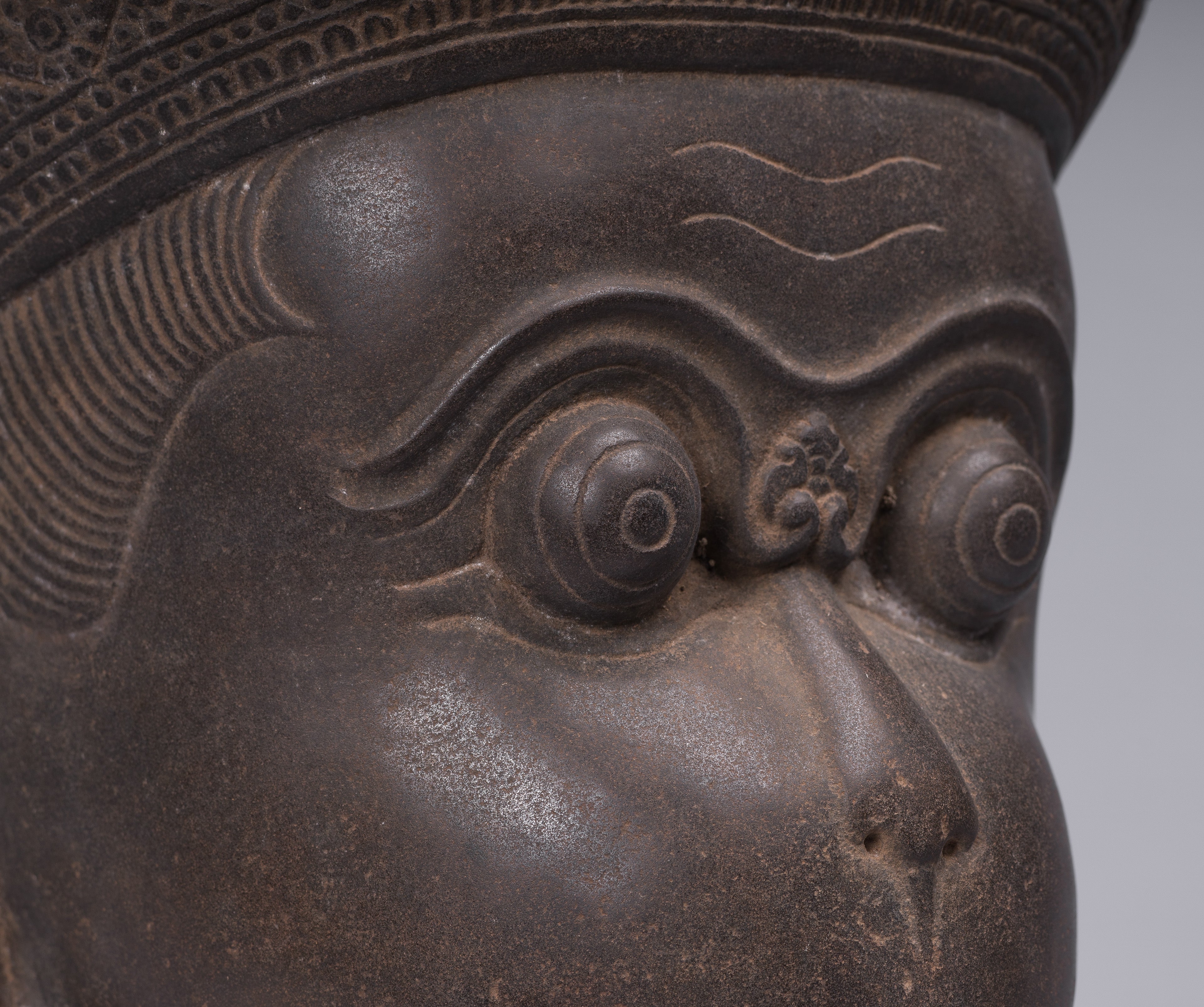 Antique Khmer Style Stone Banteay Srei Hindu God Hanuman Statue - 55 cm/22 "di altezza