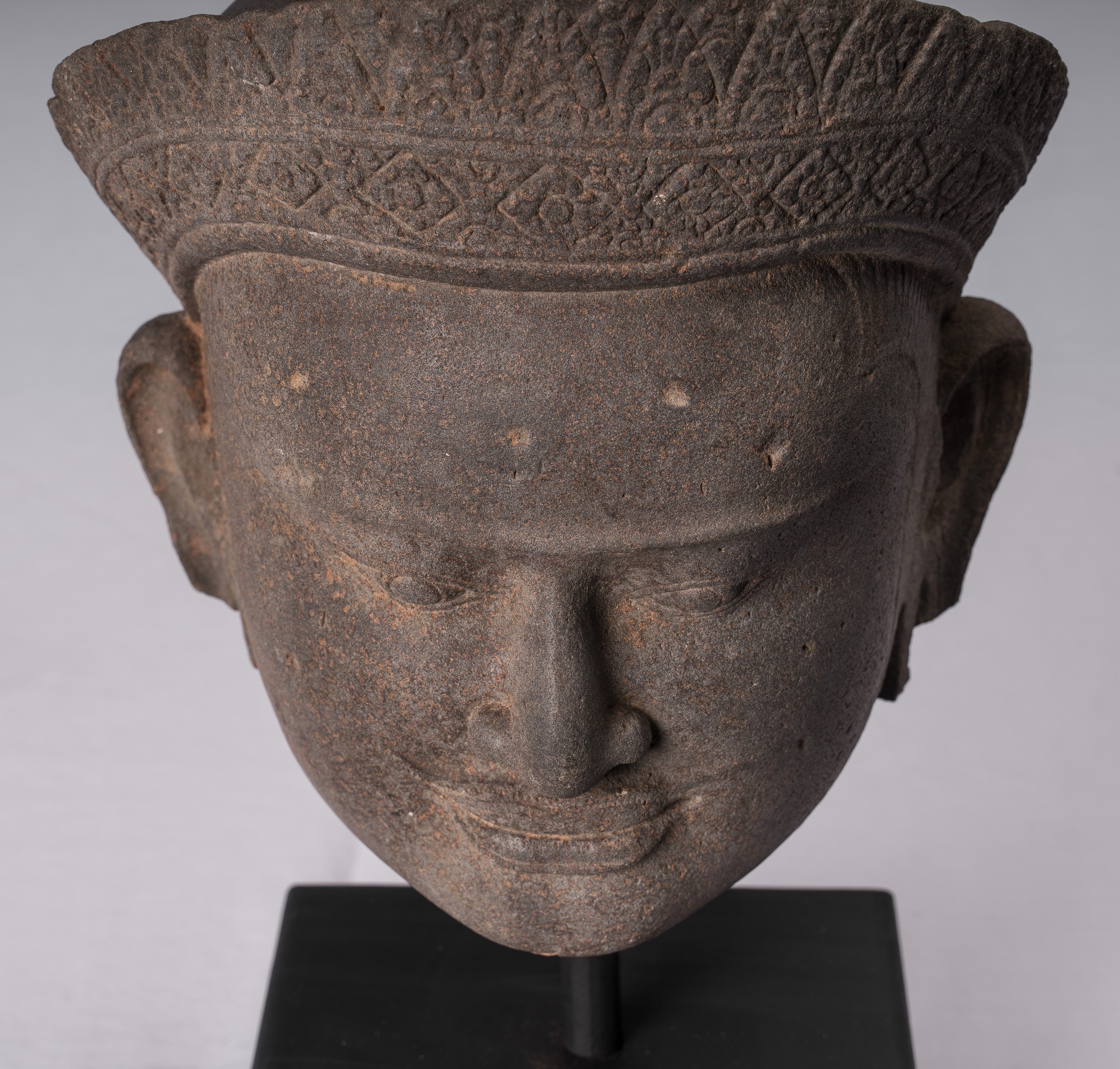 Vishnu Statue, Antike Preah-Ko Stil Sandstein Vishnu Kopf-Protektor-Konservator mit 52cm/21"