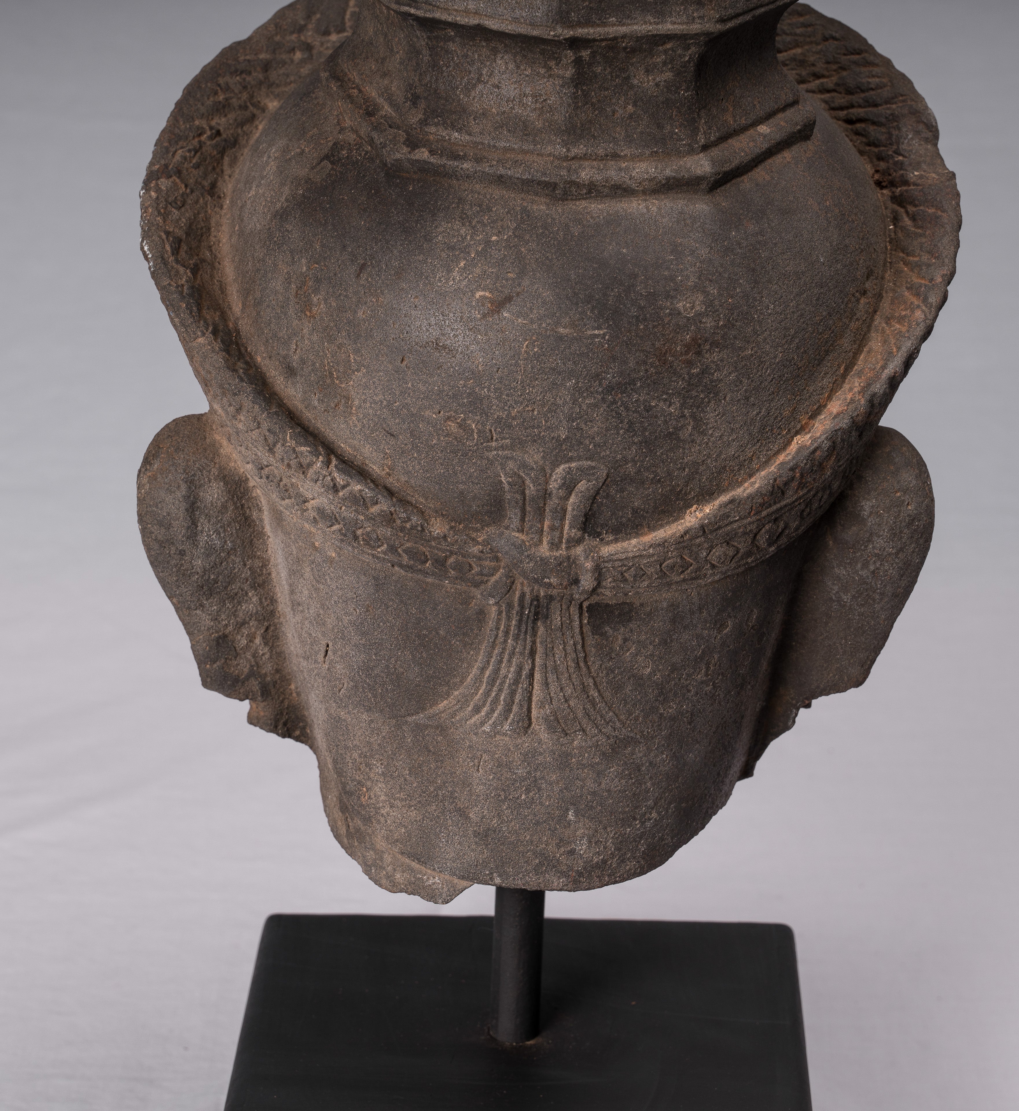 Vishnu Statue, Antike Preah-Ko Stil Sandstein Vishnu Kopf-Protektor-Konservator mit 52cm/21"