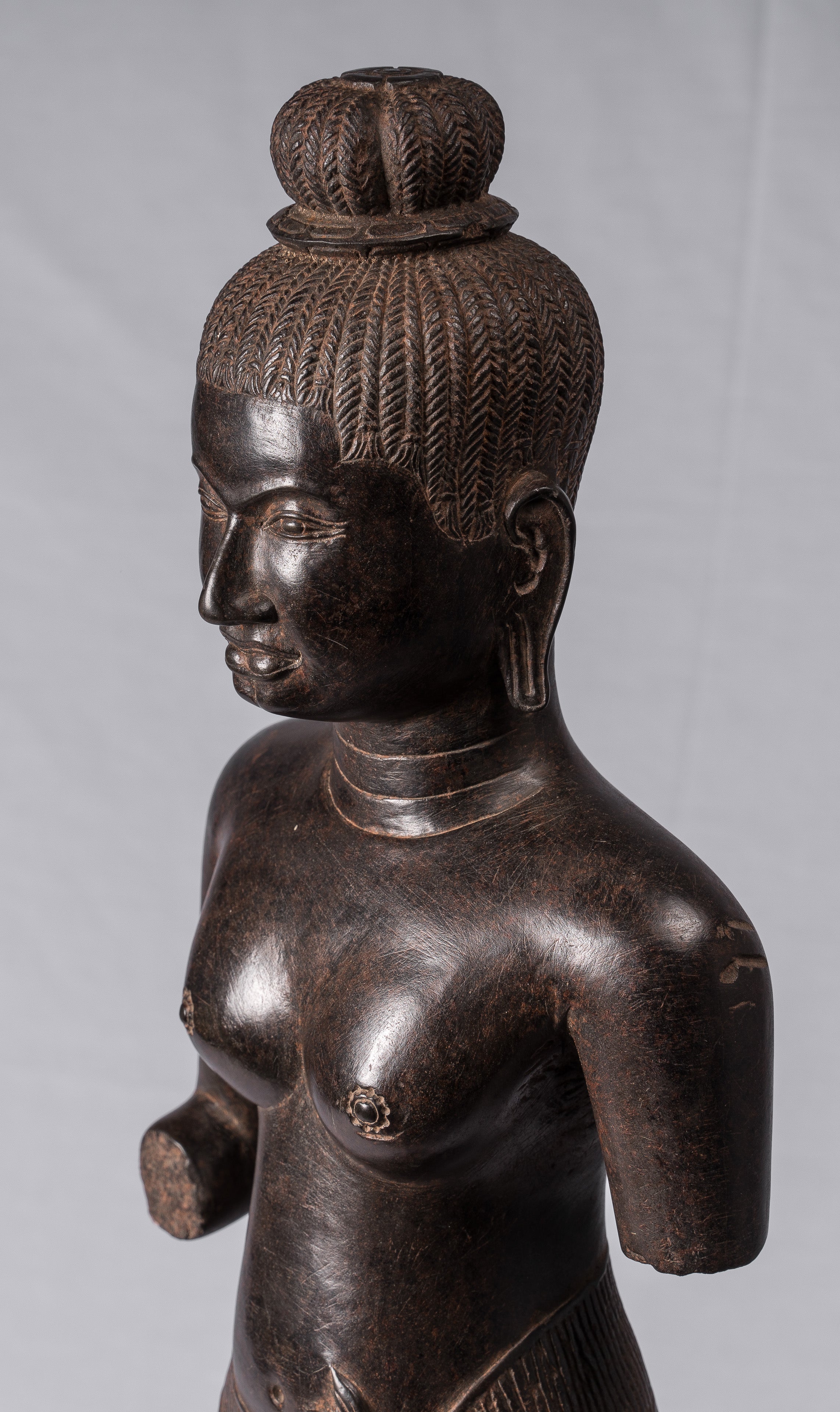 Lakshmi Statue - Antique Baphuon Stone Stone Lakshmi / Devi Consort of Vishnu Busto - 78cm / 31 "