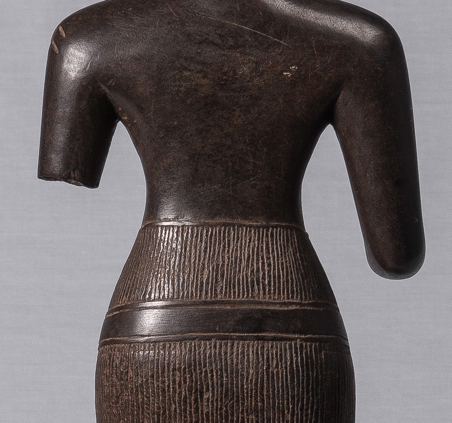 Lakshmi Statue - Antique Baphuon Stone Stone Lakshmi / Devi Consort of Vishnu Busto - 78cm / 31 "