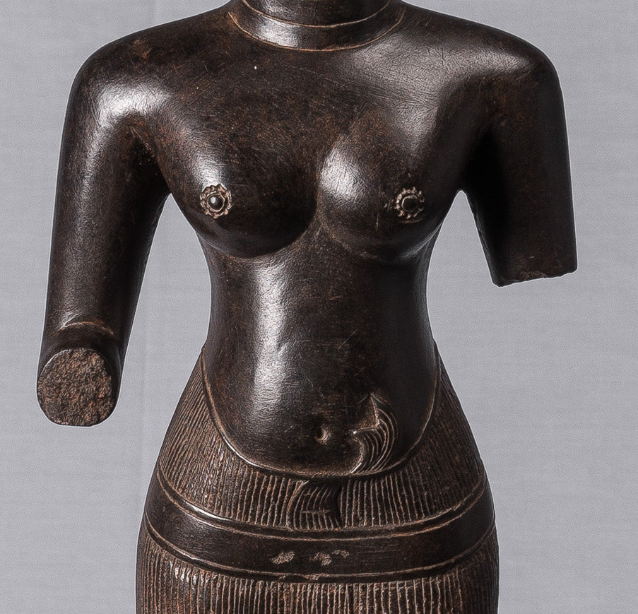 Lakshmi Statue - Antique Baphuon Stone Stone Lakshmi / Devi Consort of Vishnu Busto - 78cm / 31 "