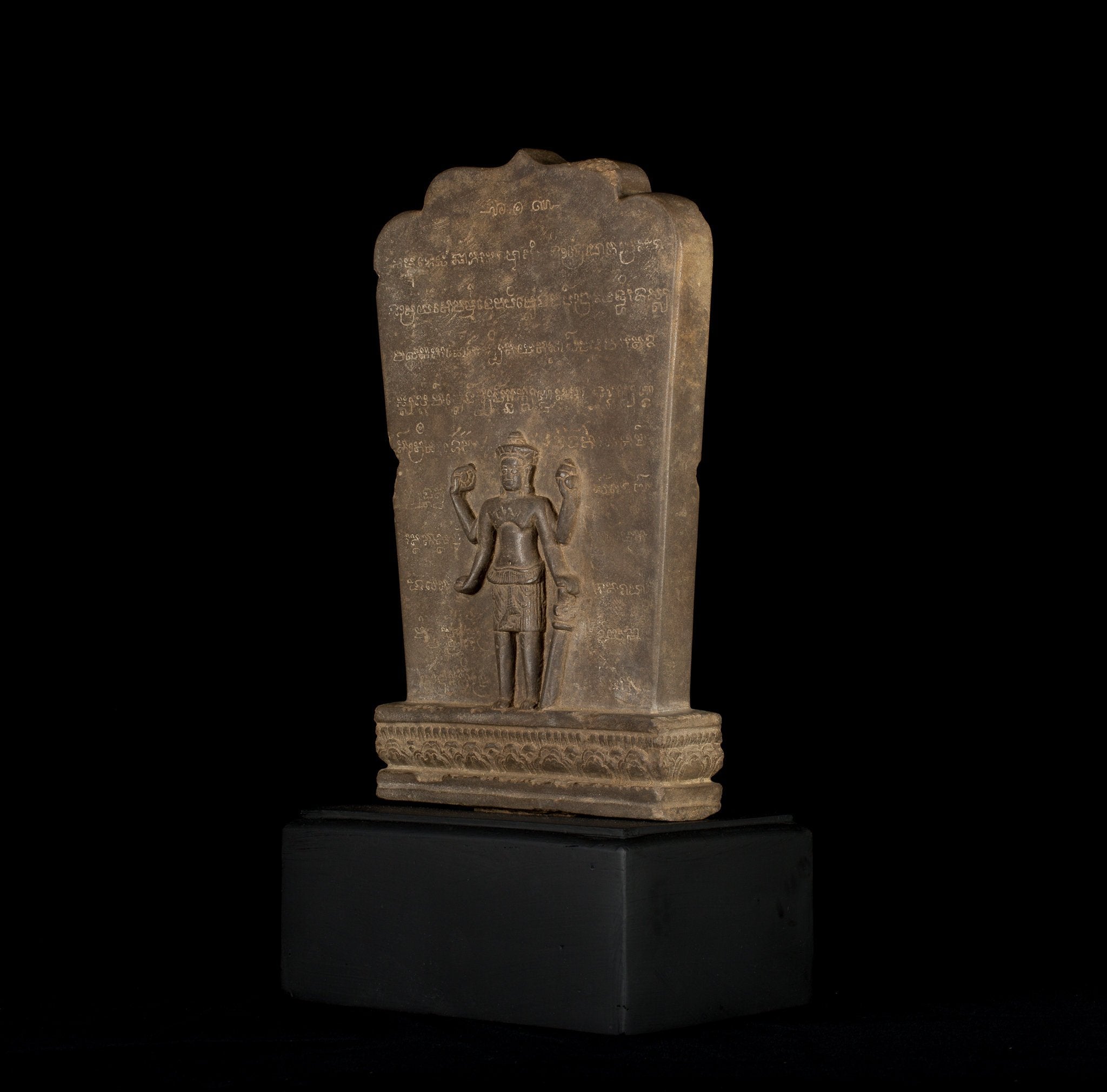 Antique STLE STONE STONE STONE STLE VISHNU STATUE - 43CM/17 "