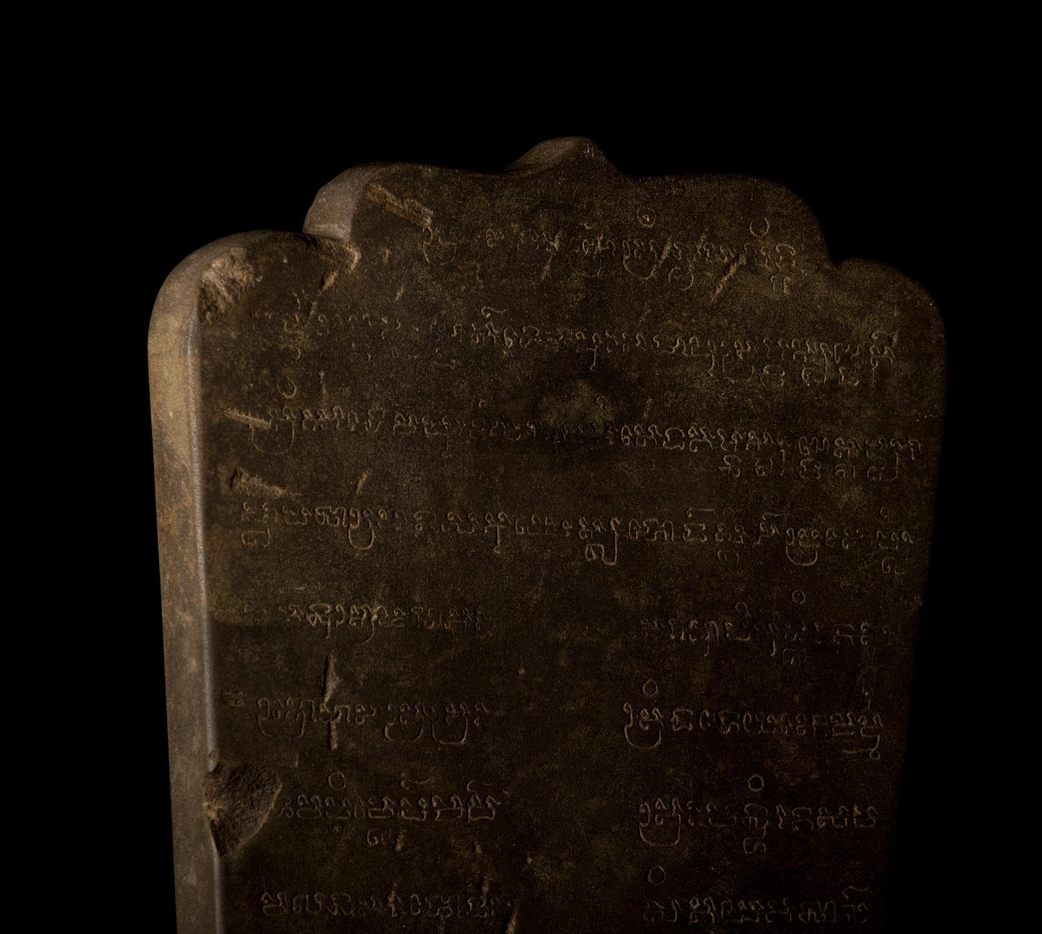 Antique STLE STONE STONE STONE STLE VISHNU STATUE - 43CM/17 "